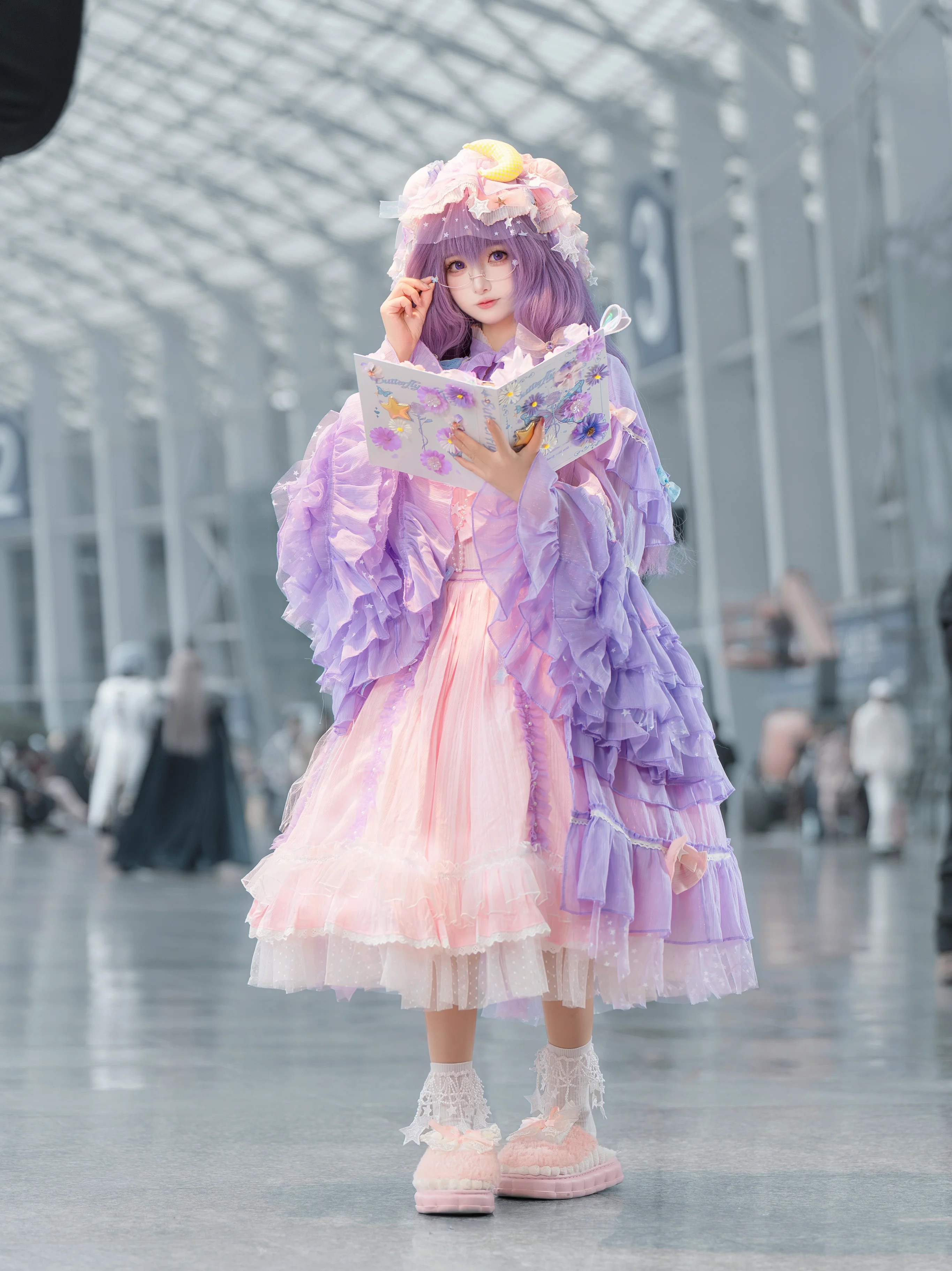 【帕秋莉cos】東方project的紫氣東來，翻開魔法書的靜謐瞬間 - 第 4 張