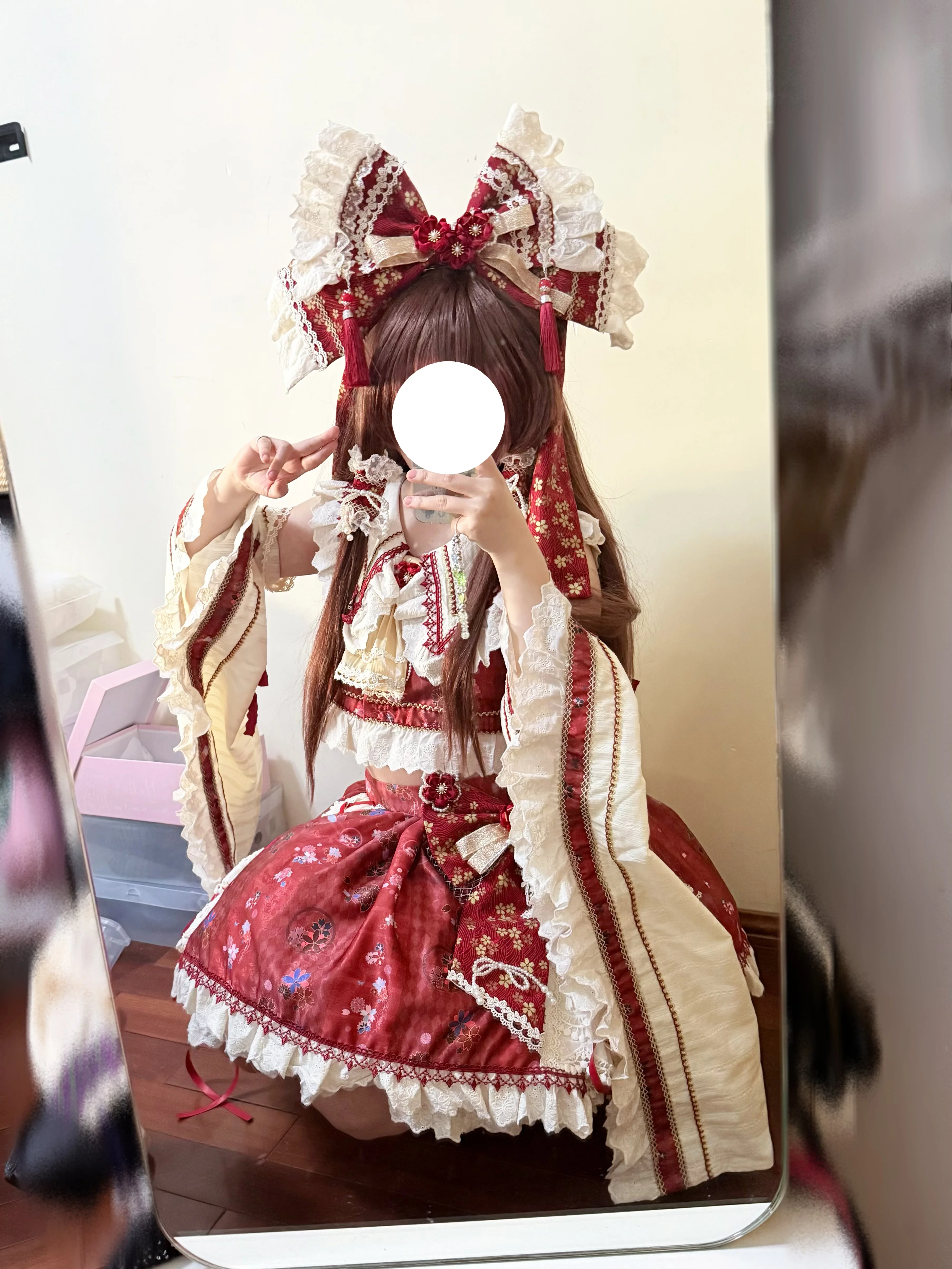 【博麗靈夢cos】東方Project裡的紅白巫女，楓葉季的完美適配 - 第 2 張