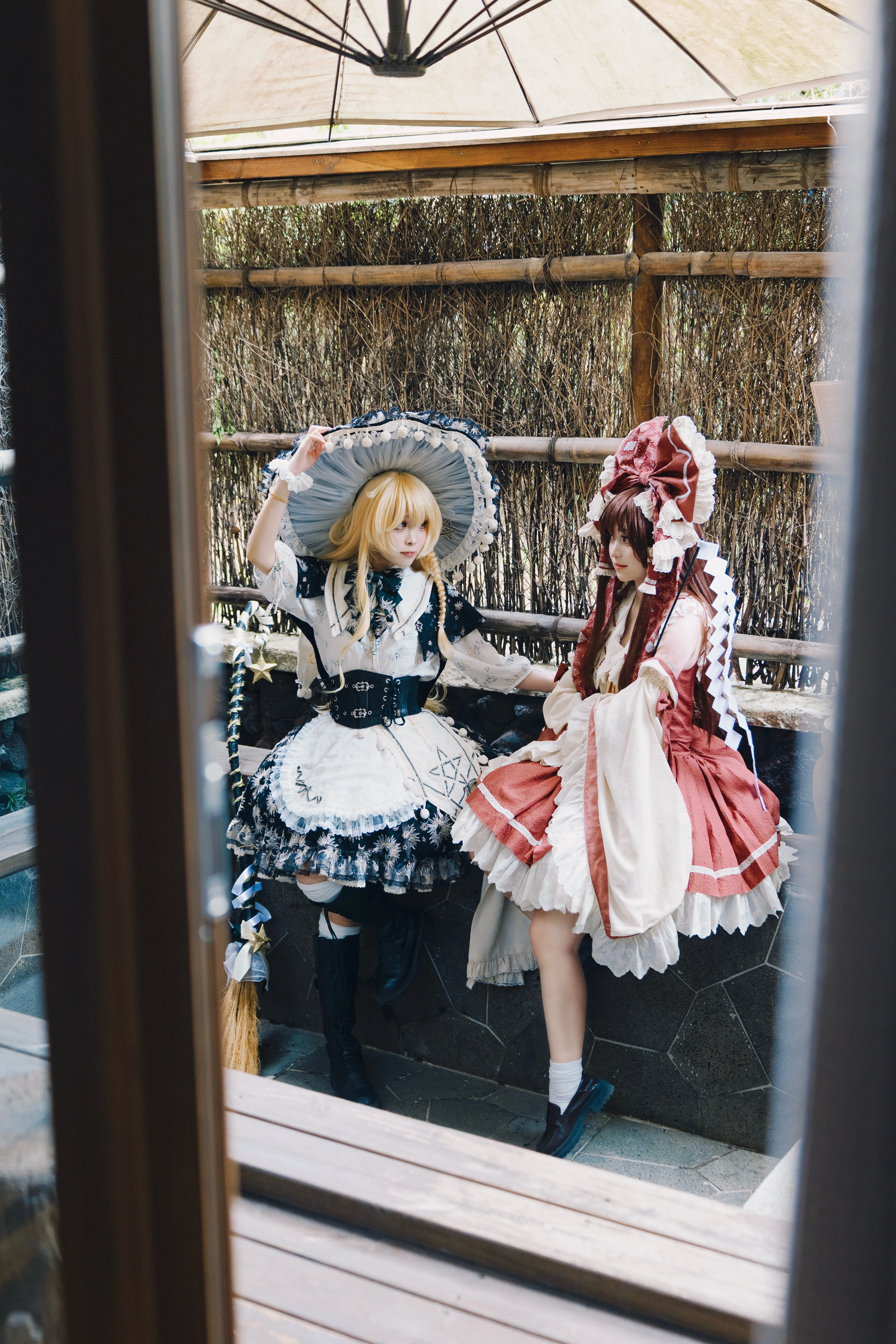 【博丽灵梦cos】东方Project，红白巫女与黑白魔法师的庭院记录 - 第 2 张