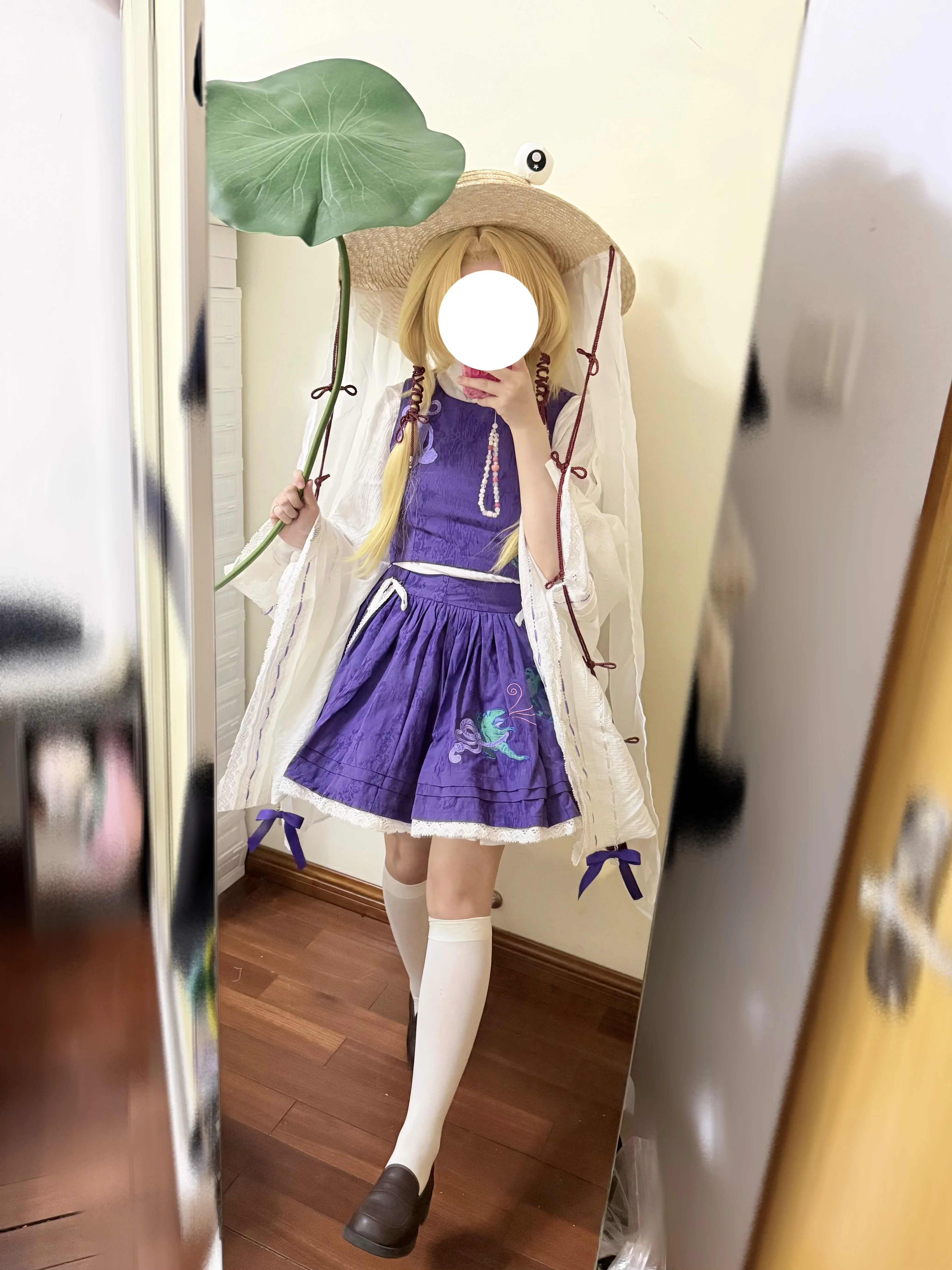 【泄矢诹访子cos】东方project的荷叶与金环，紫色裙装的造型分享 - 第 1 张