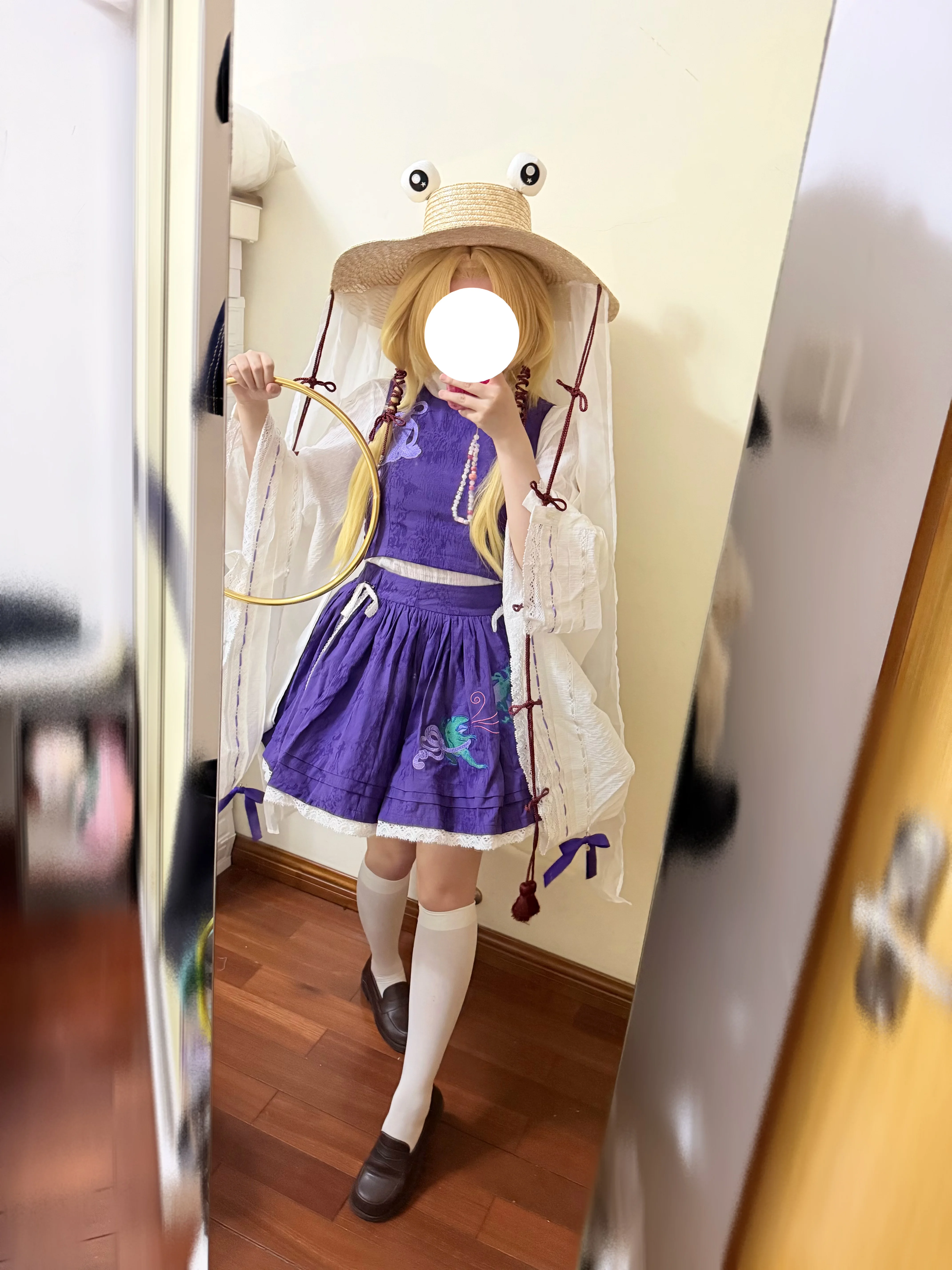 【泄矢诹访子cos】东方project的荷叶与金环，紫色裙装的造型分享