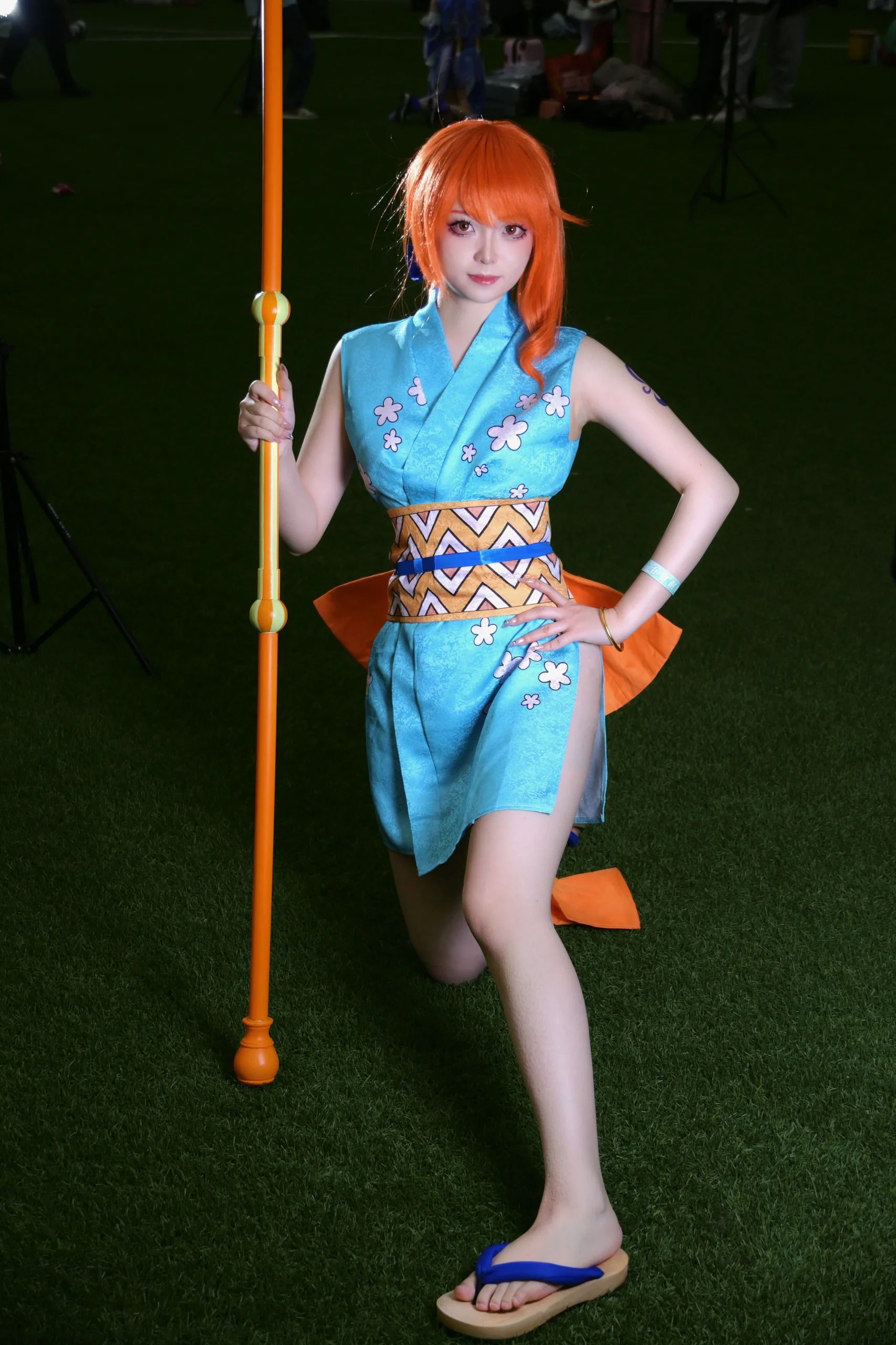 【娜美cos】海贼王和之国篇，夏日草地的元气少女 - 第 2 张