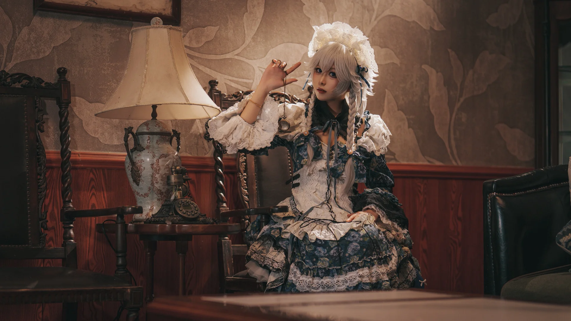 【十六夜咲夜cos】晚安，伴着怀表滴答声的静谧之夜 - 第 6 张