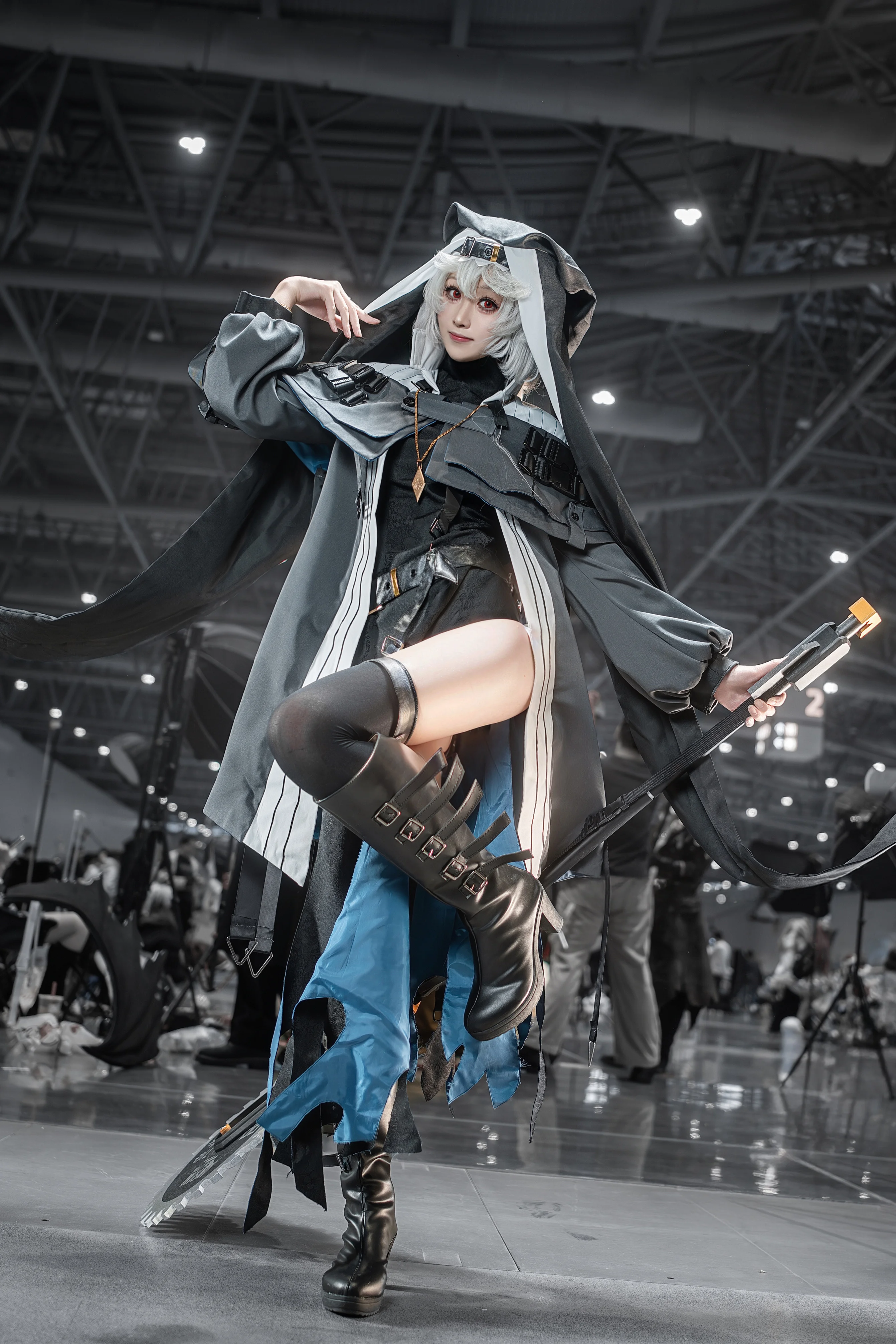 【幽灵鲨cos】明日方舟雅赛努斯复仇记中的电锯修女 - 第 1 张