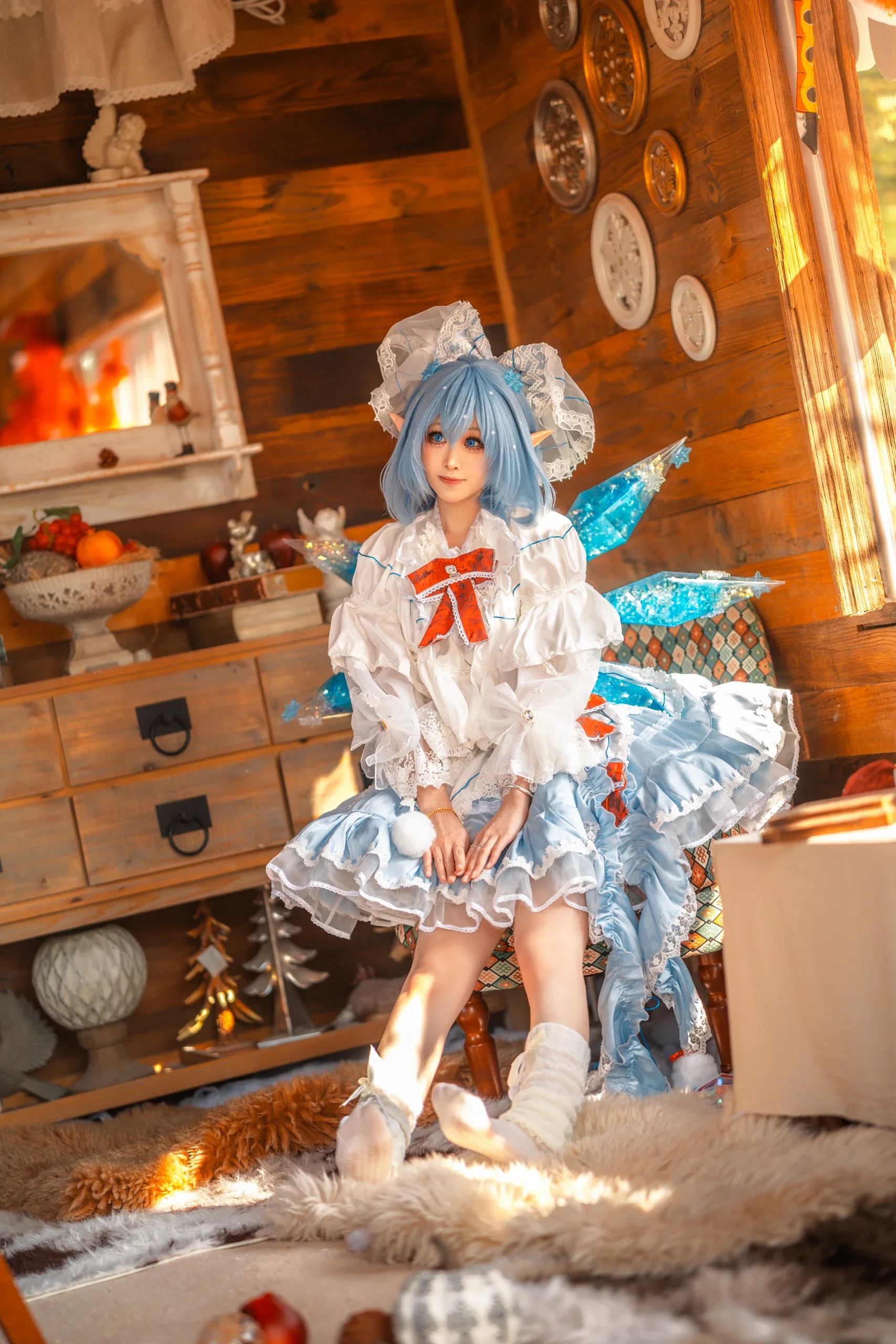 【琪露諾cos】東方project的冰雪妖精，慵懶午後木屋漫步 - 第 8 張