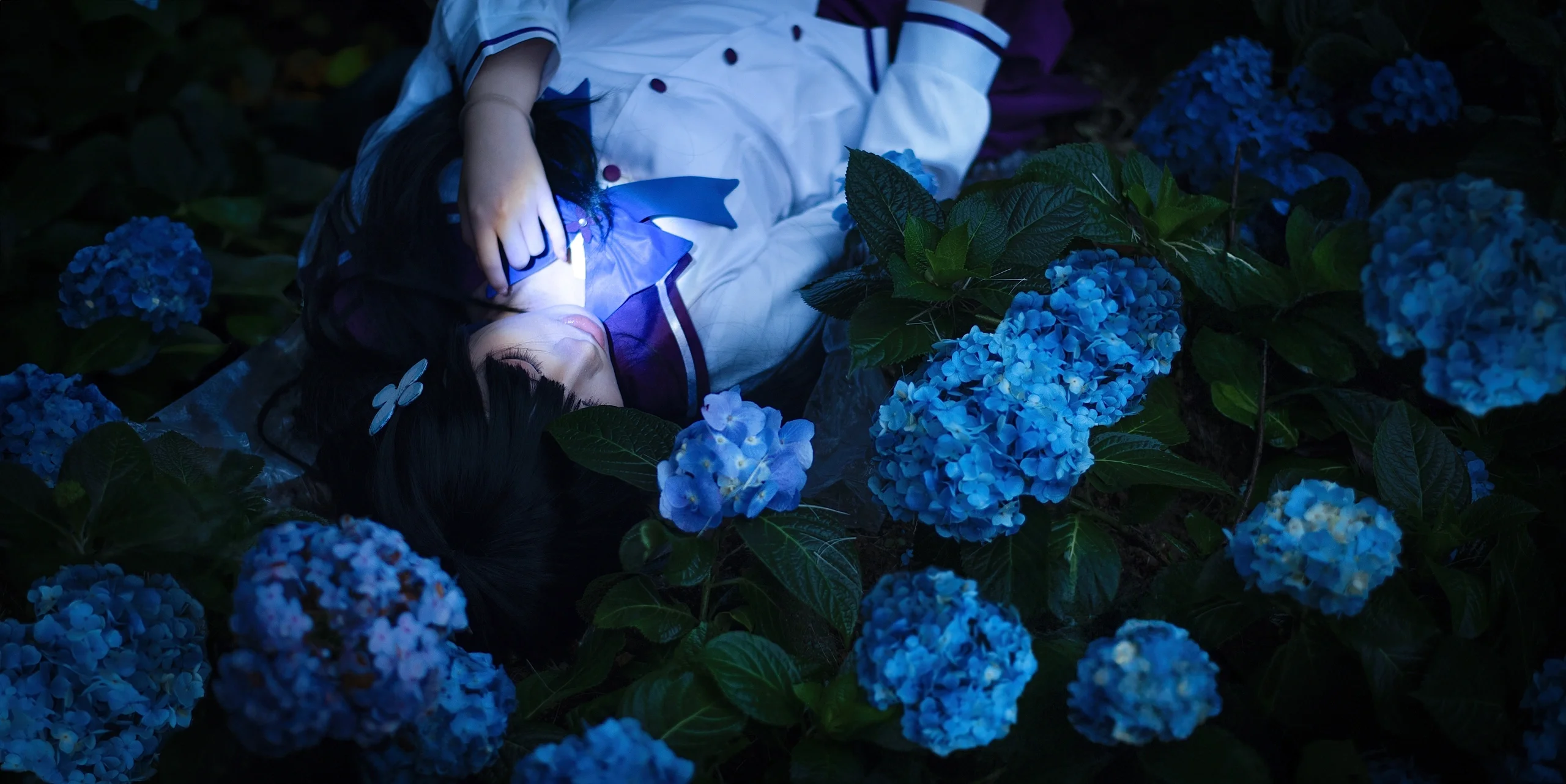 【散华礼弥cos】在绣球花与雨雾中复刻那份清冷与静谧 - 第 8 张