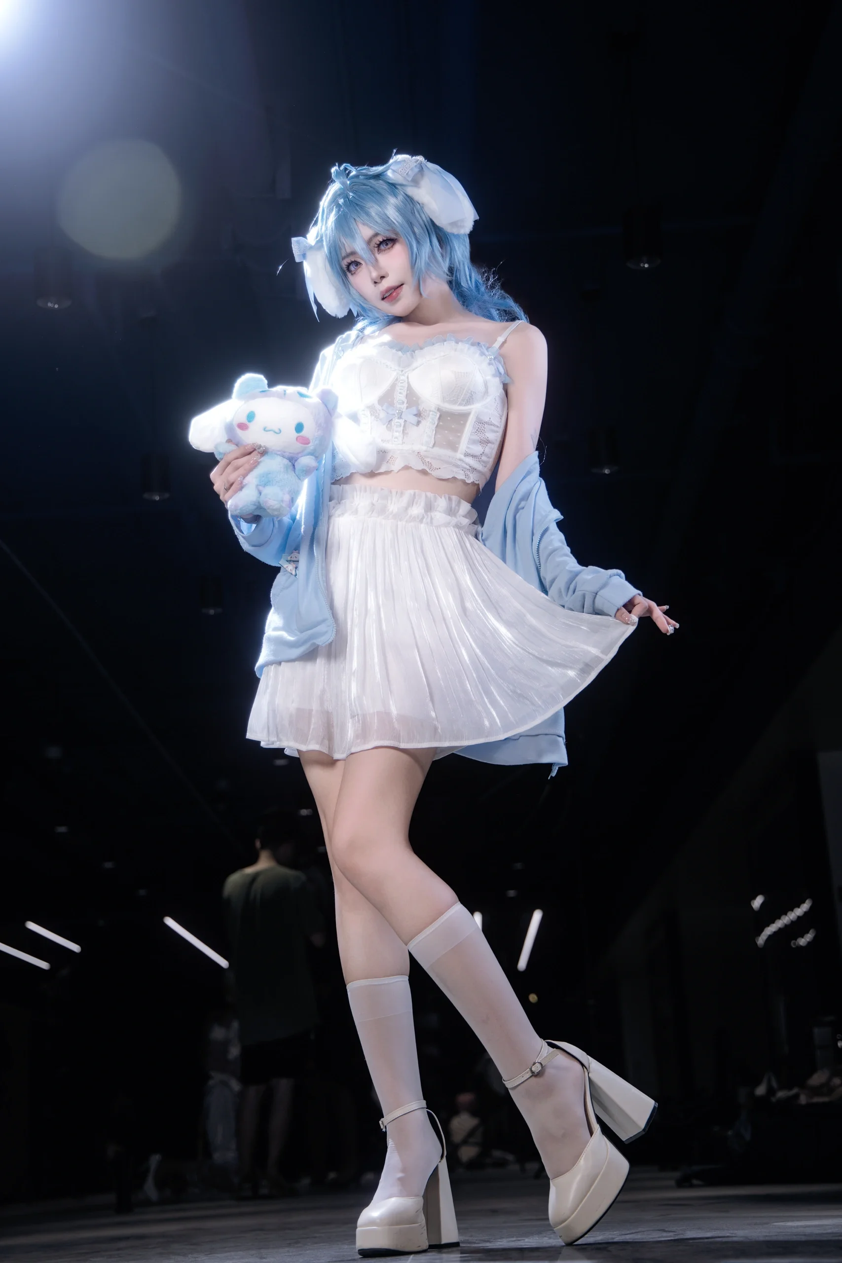 【甘雨cos】夏日甜心，白蓝配色的玉桂狗主题拍摄