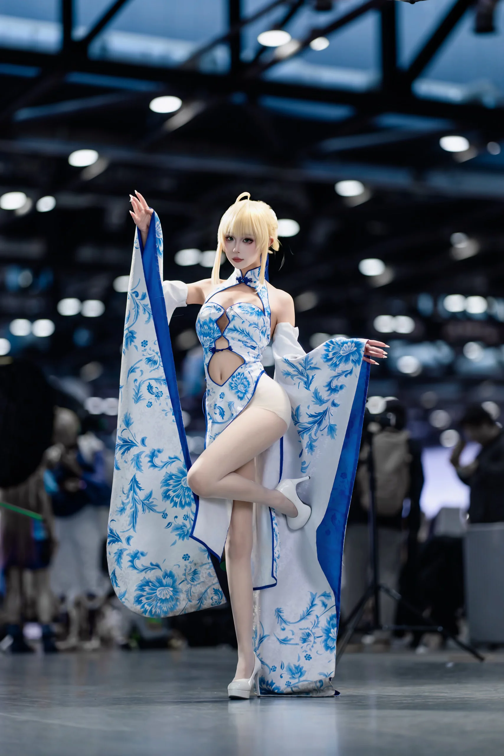 【Saber cos】Fate系列青花瓷改良风，漫展优雅场照分享 - 第 1 张