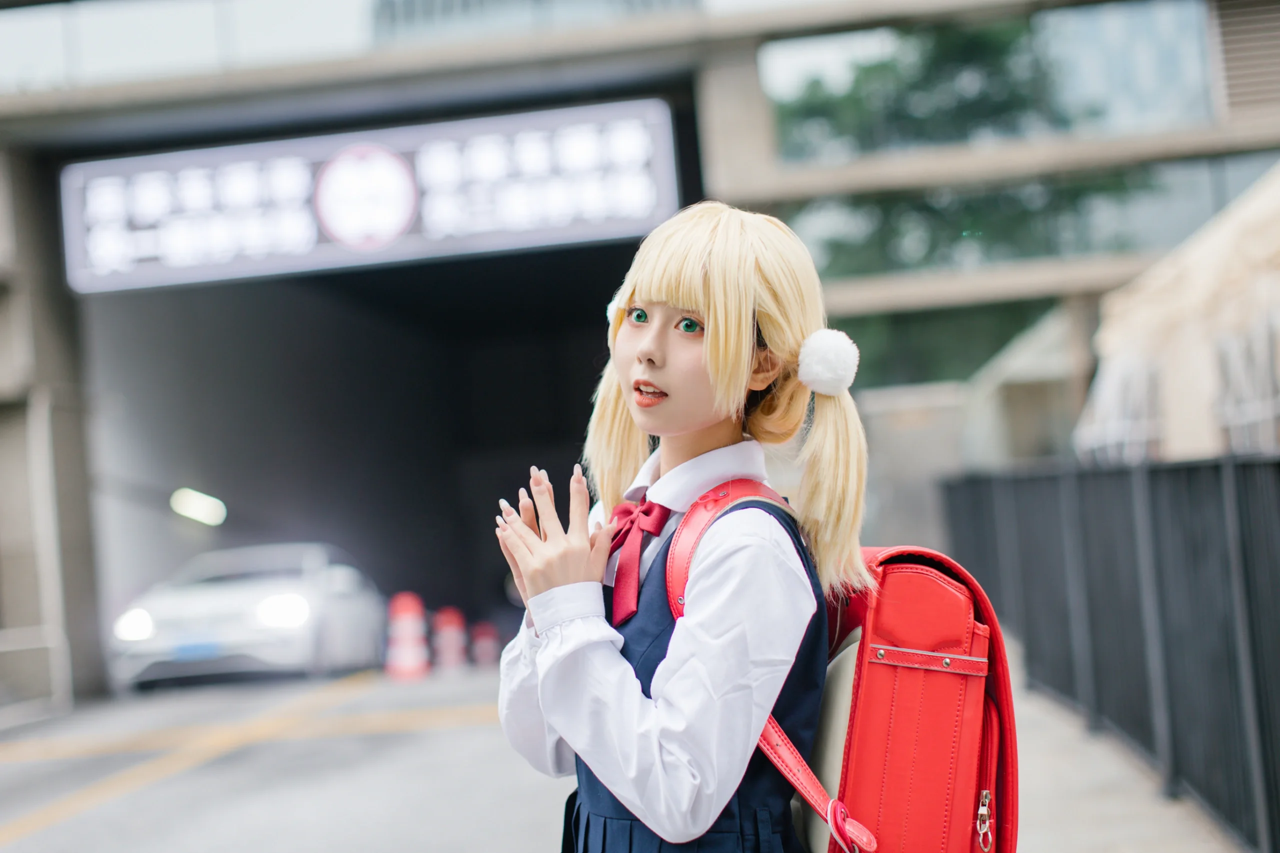 【時雨羽衣コスプレ】イベント会場で完全再現する定番の制服スタイル - 10 枚目