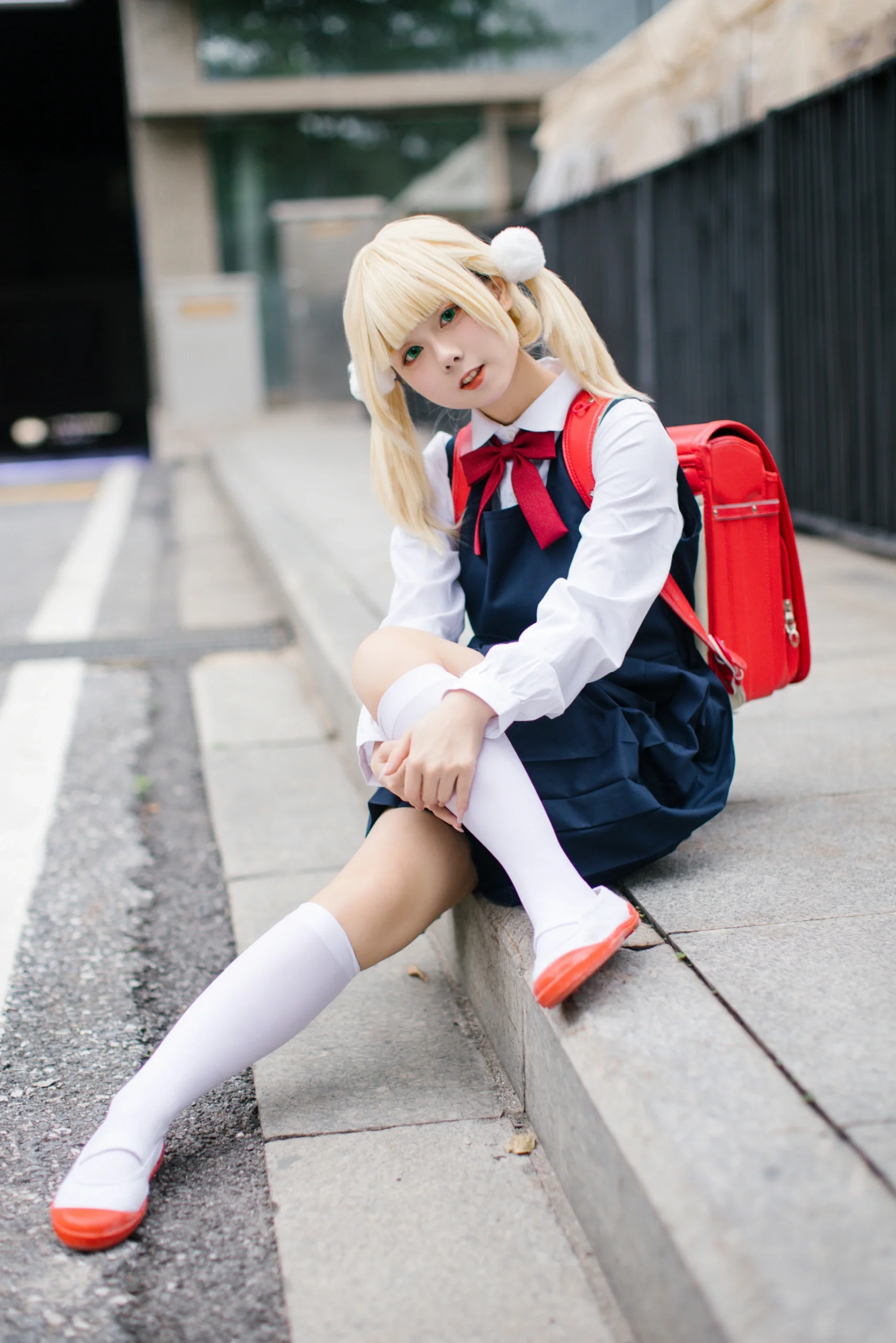 【時雨羽衣コスプレ】イベント会場で完全再現する定番の制服スタイル - 9 枚目
