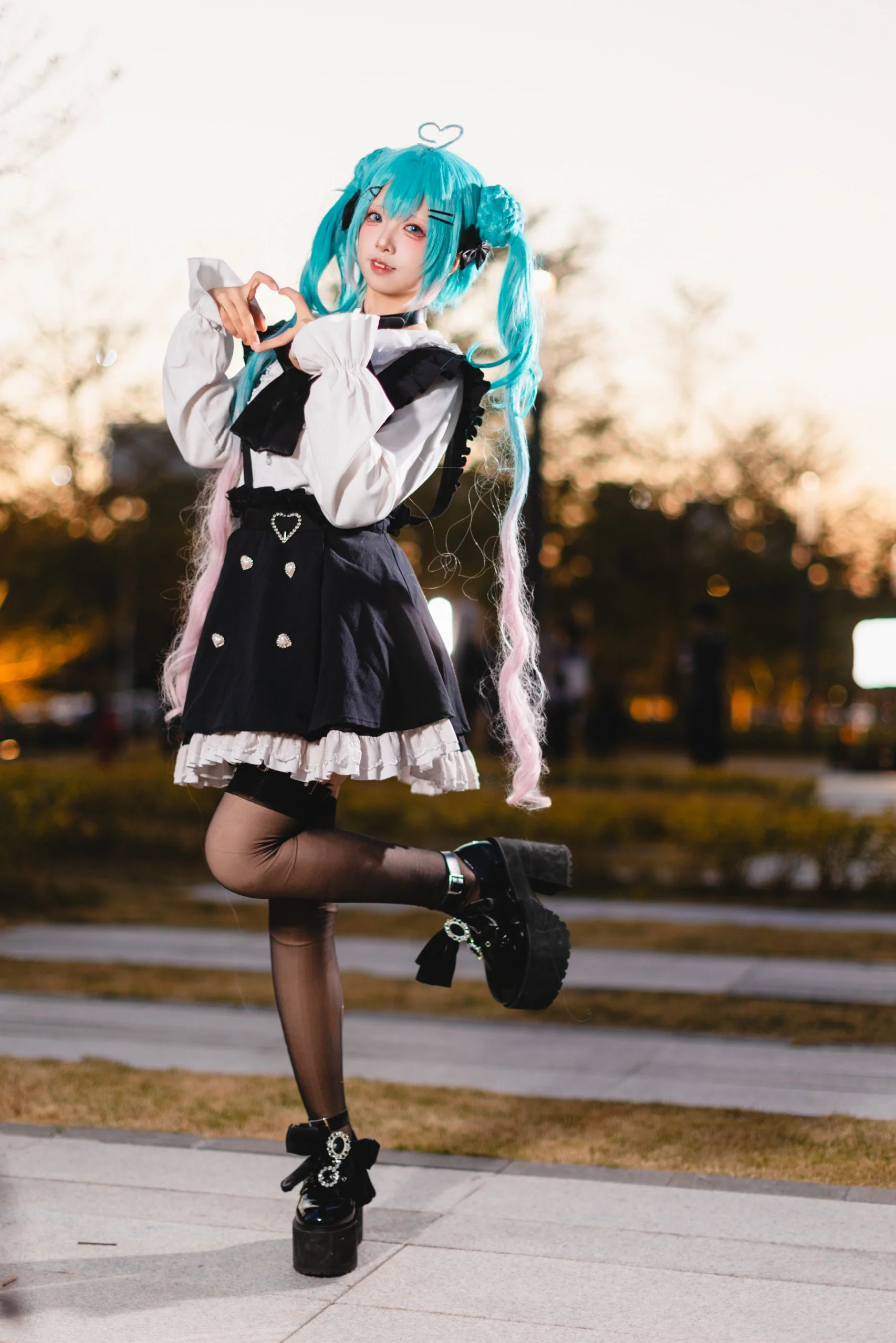 【初音未来cos】地雷系Vocaloid初音，萤火虫漫展D3场照 - 第 4 张