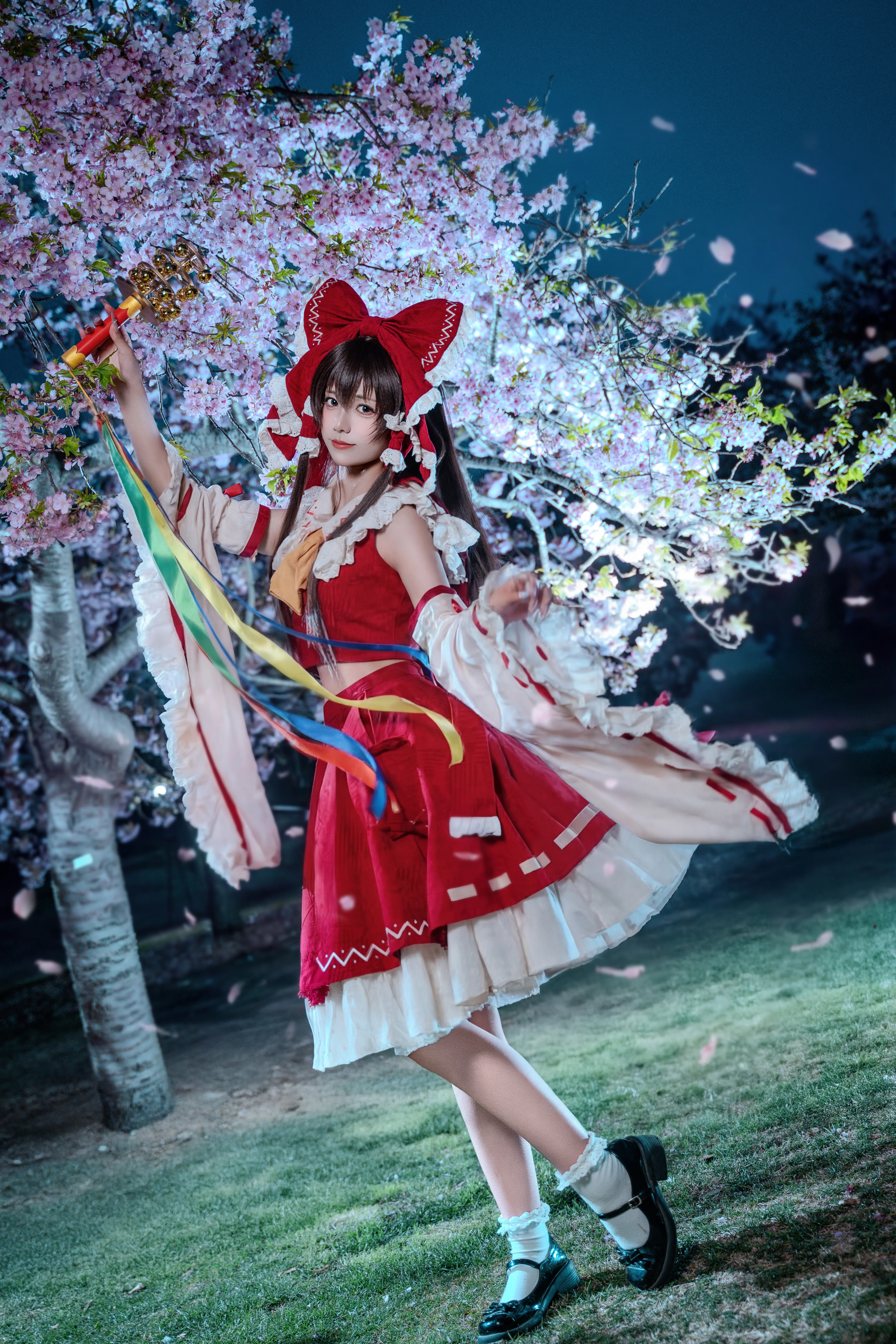 【博丽灵梦cos】东方poject的夜樱与神乐铃 - 第 2 张