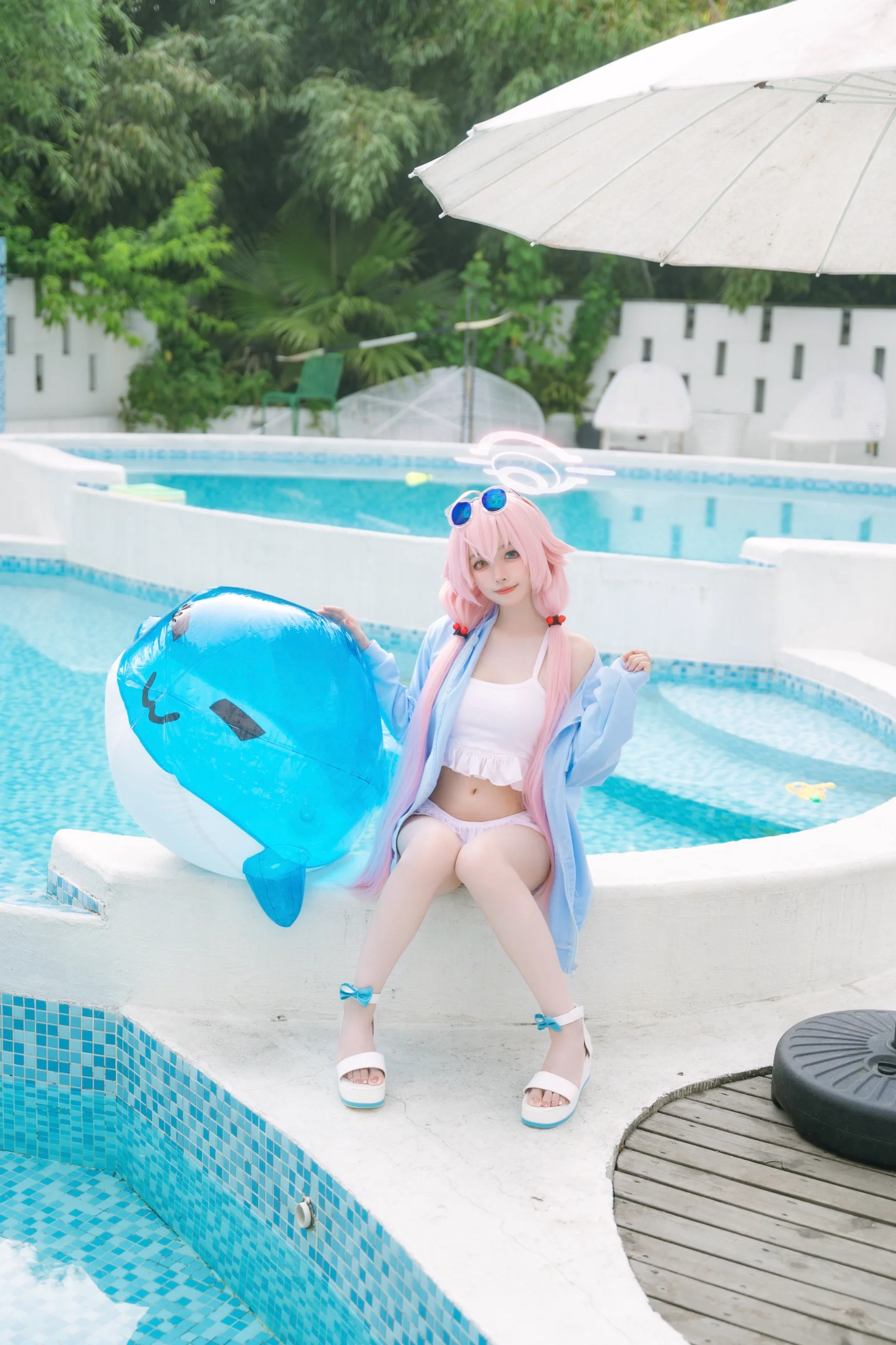 【小鳥遊ホシノ コスプレ】『ブルーアーカイブ』日差しとプールサイドの爽やかな夏 - 1 枚目