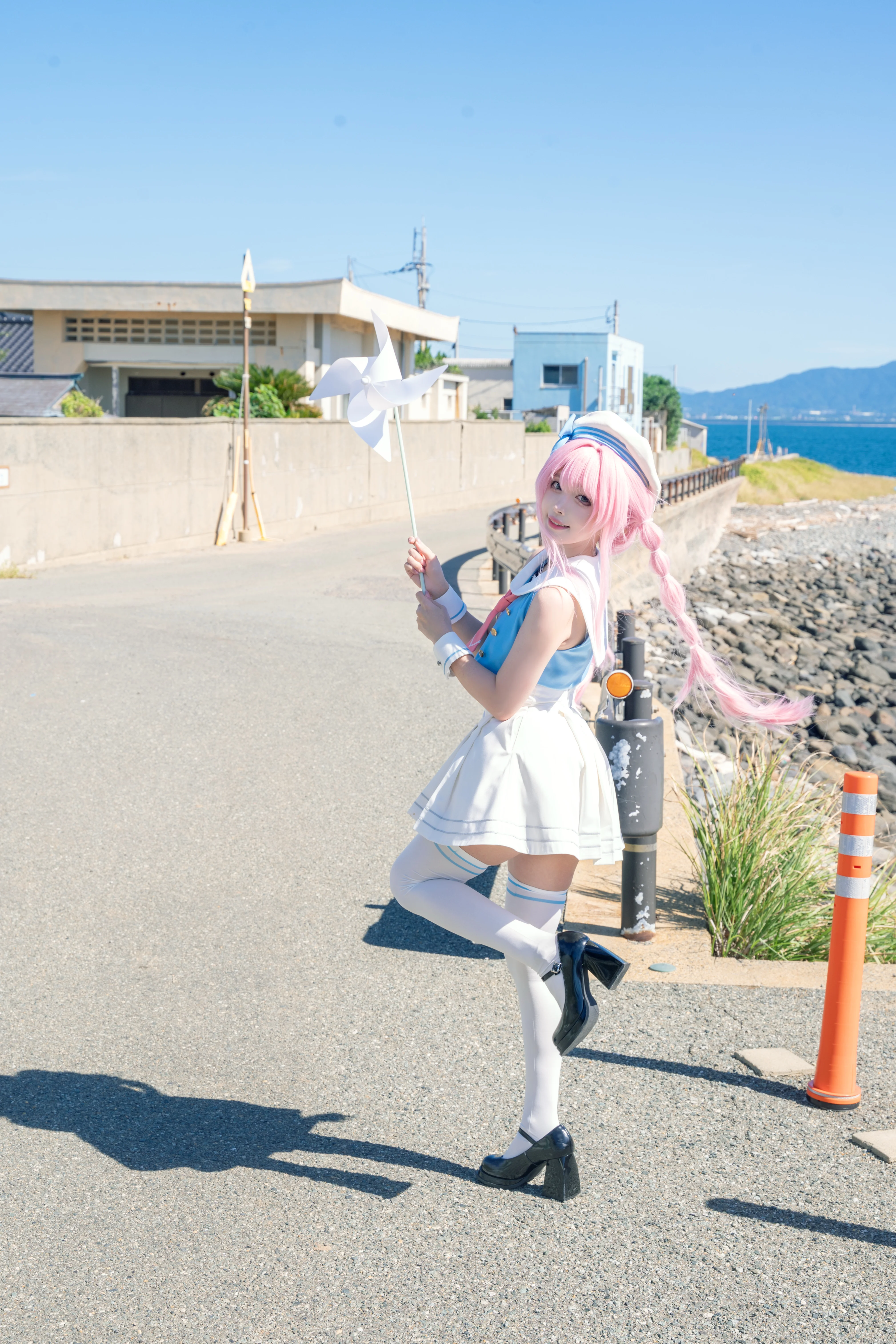 【千早愛音 コスプレ】海風と小さな風車、MyGO!!!!!の夏日航海記録 - 1 枚目