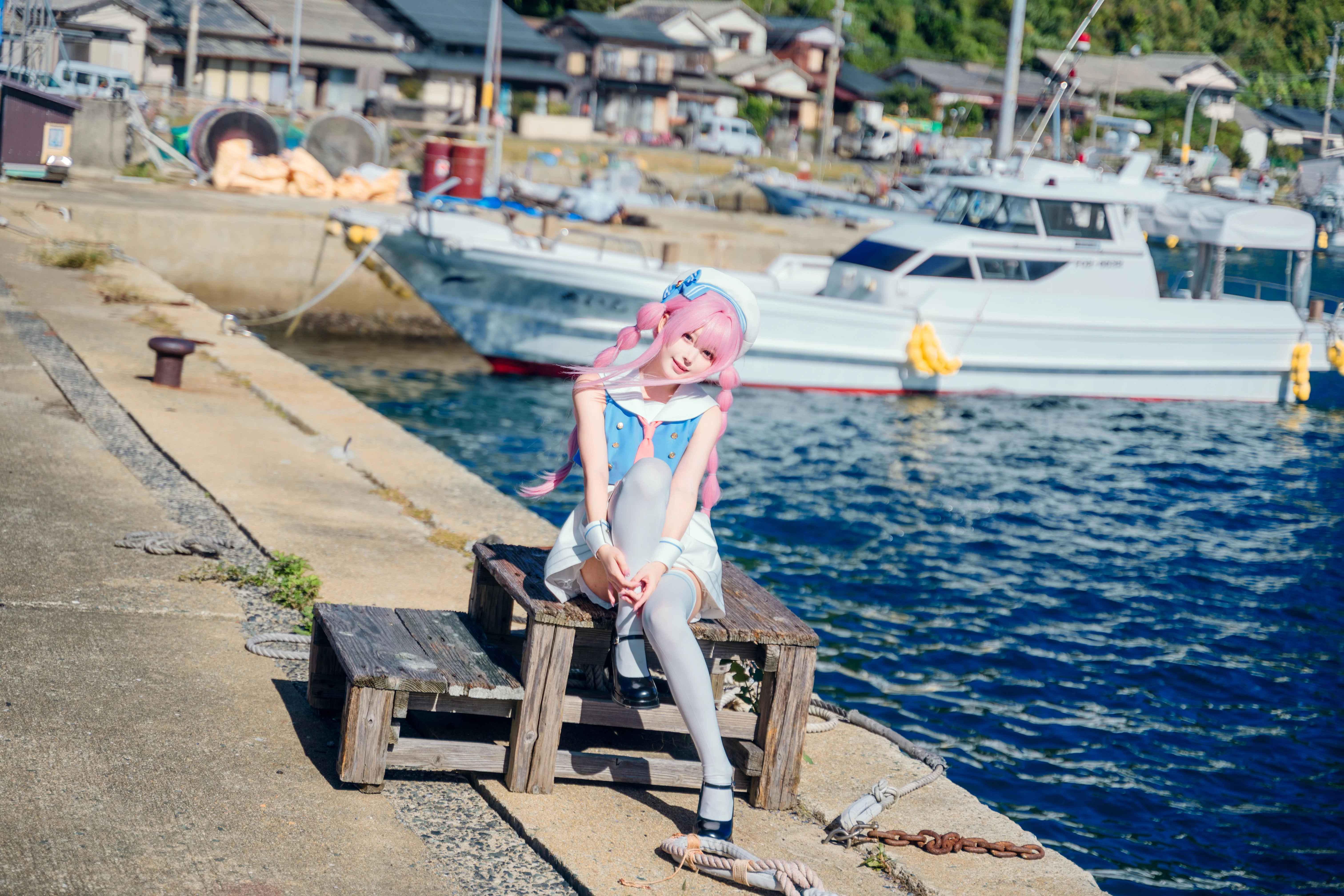 [Chihaya Anon Cosplay] Sailor Suit Adventure Brushed by the Sea Breeze: A BanG Dream! Location Shoot Log - Image 2