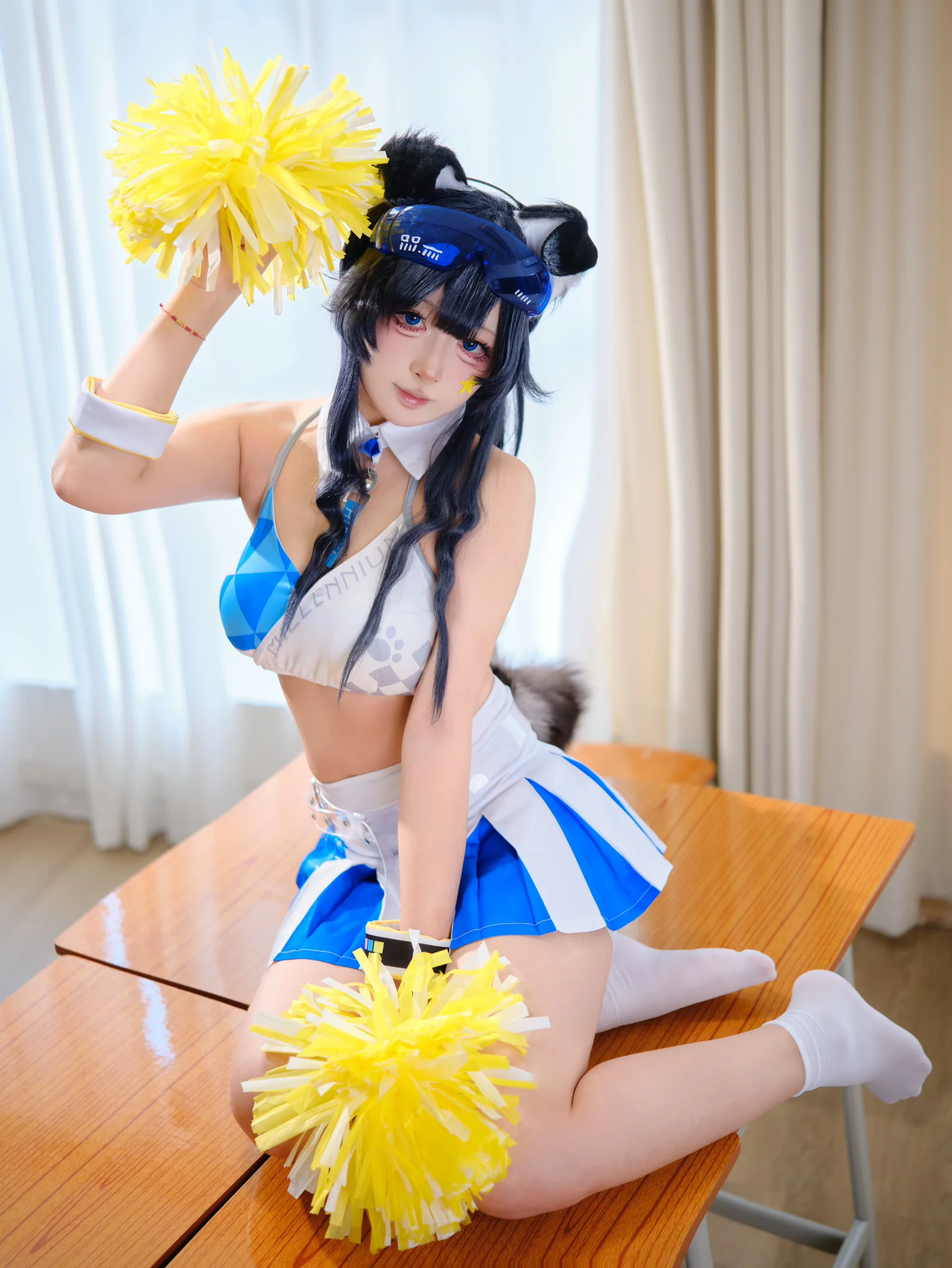 【猫冢响cos】蔚蓝档案，元气满满的啦啦队少女 - 第 1 张