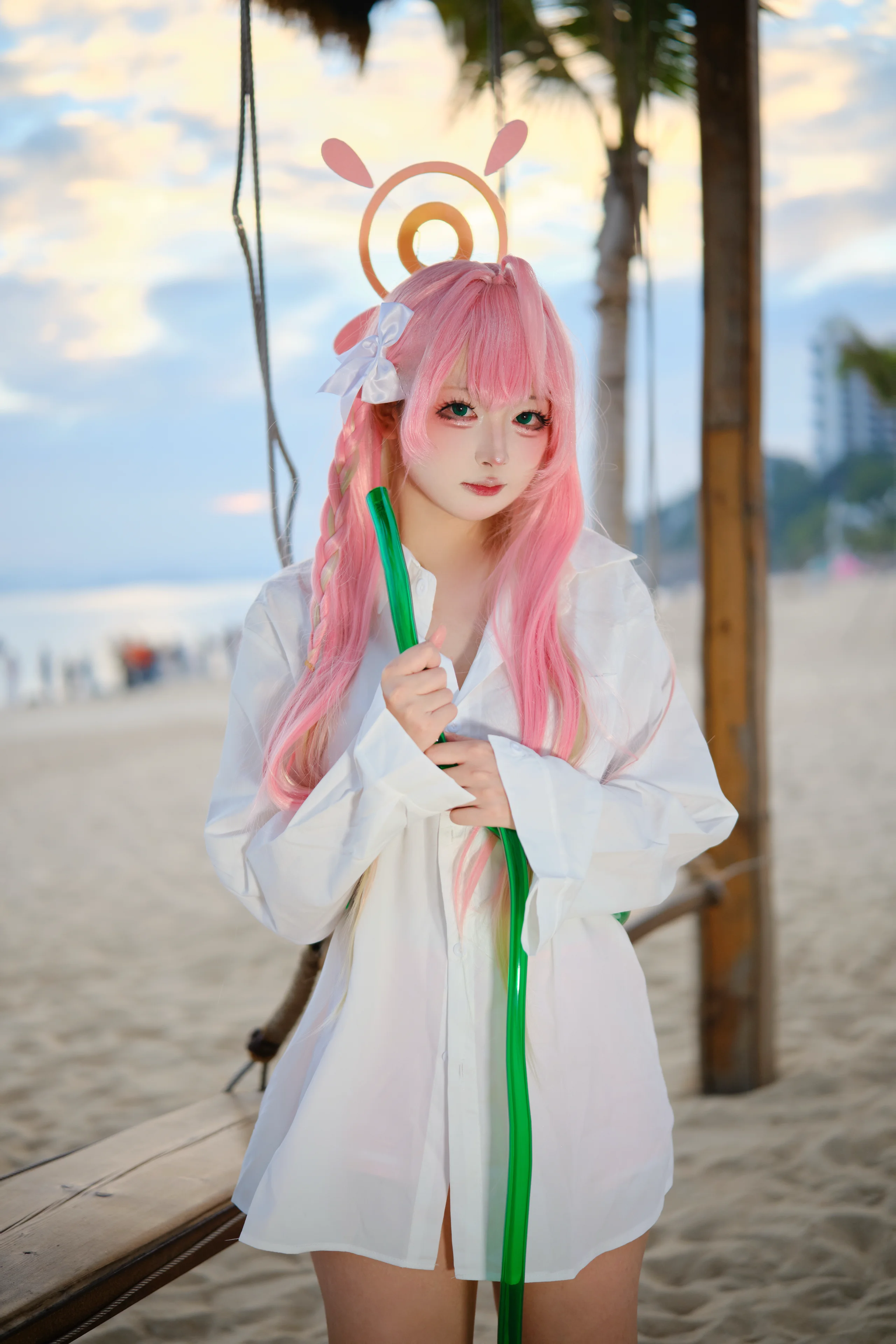 【浦和花子cos】海风吹拂的白色衬衫与慵懒黄昏
