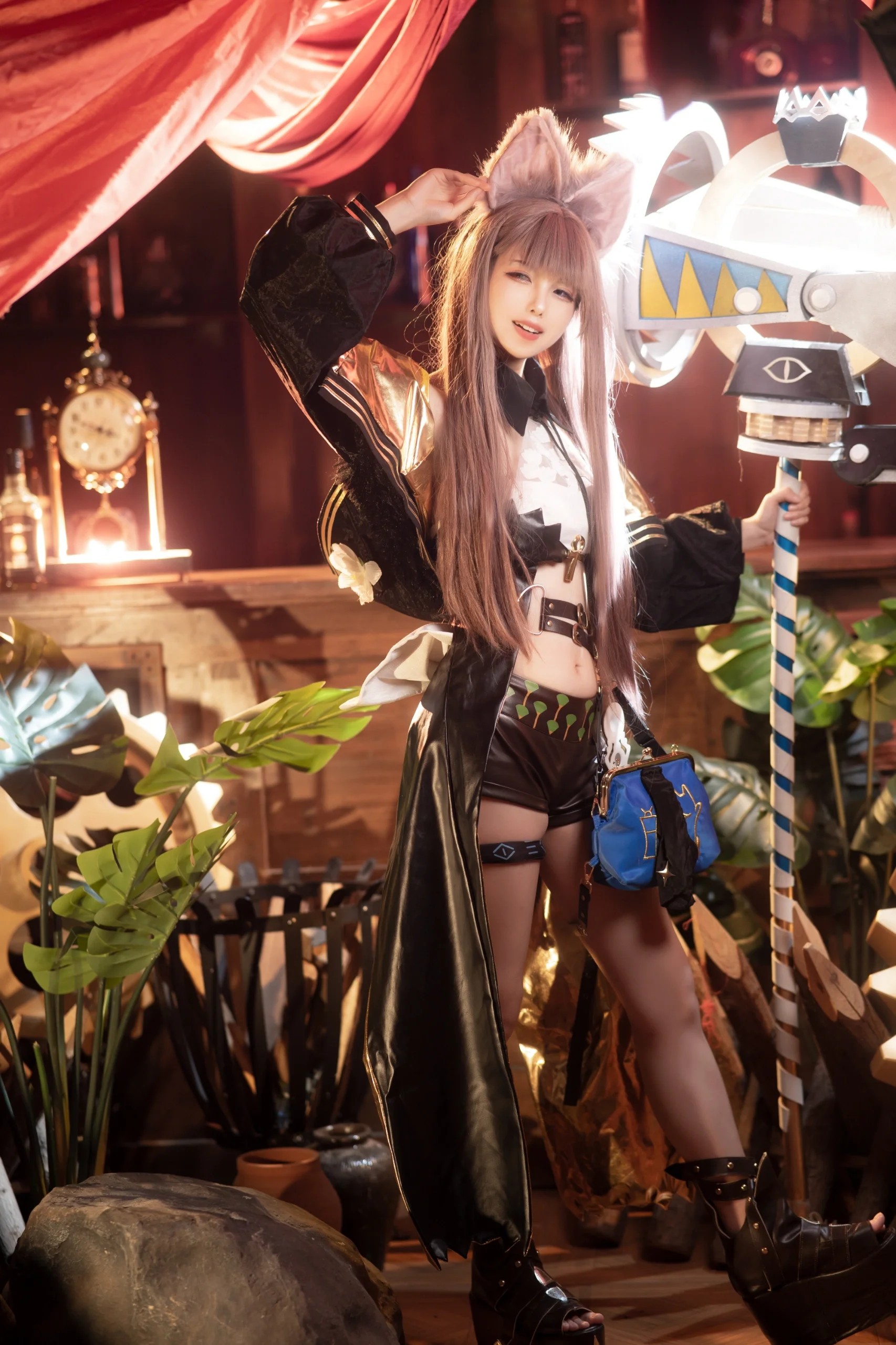 【佩佩cos】明日方舟的这把重锤，拍完整个人肩膀都废了 - 第 3 张