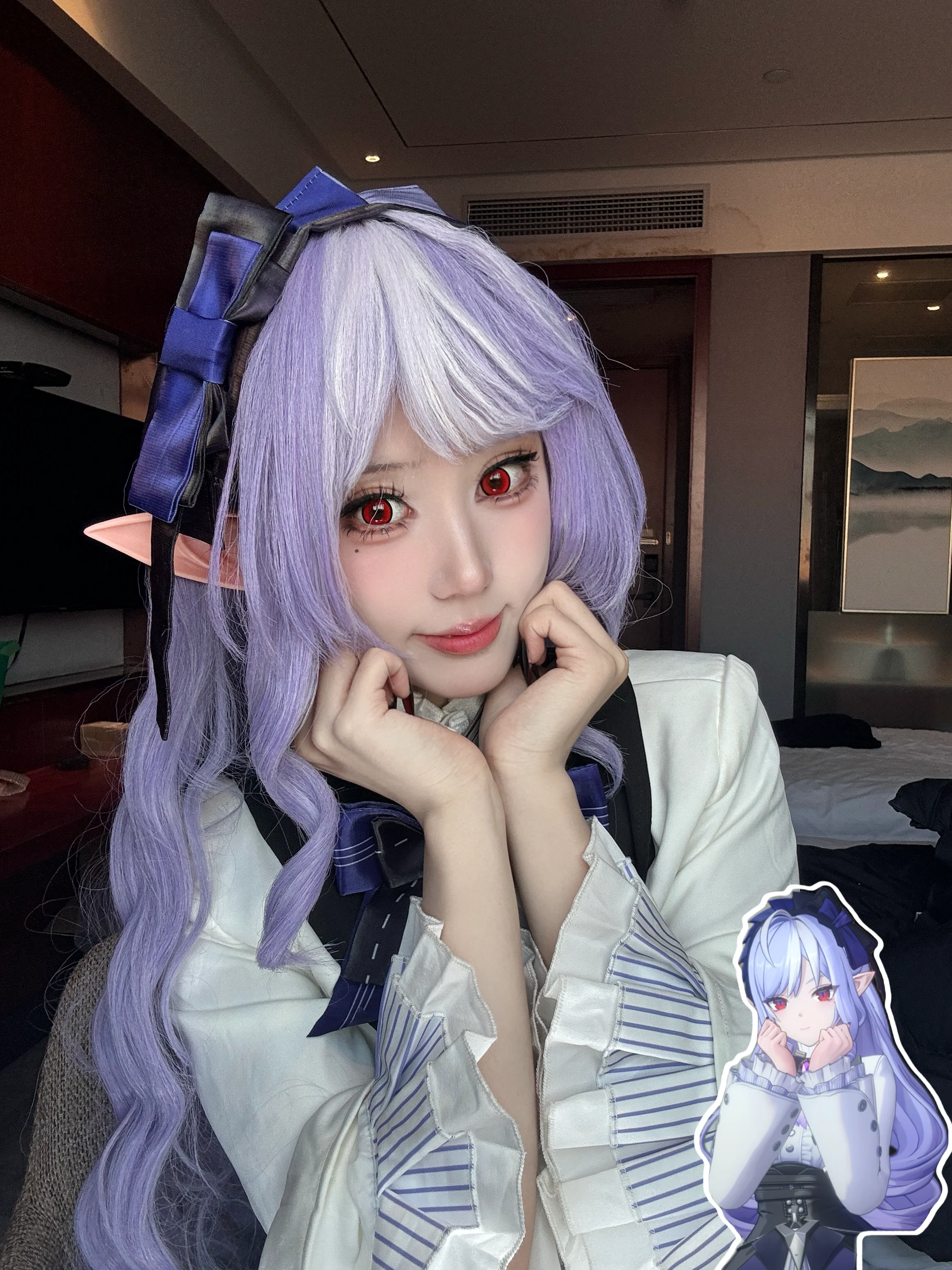 【薇薇安cos】绝区零里的紫发精灵，模仿表情的自拍实录