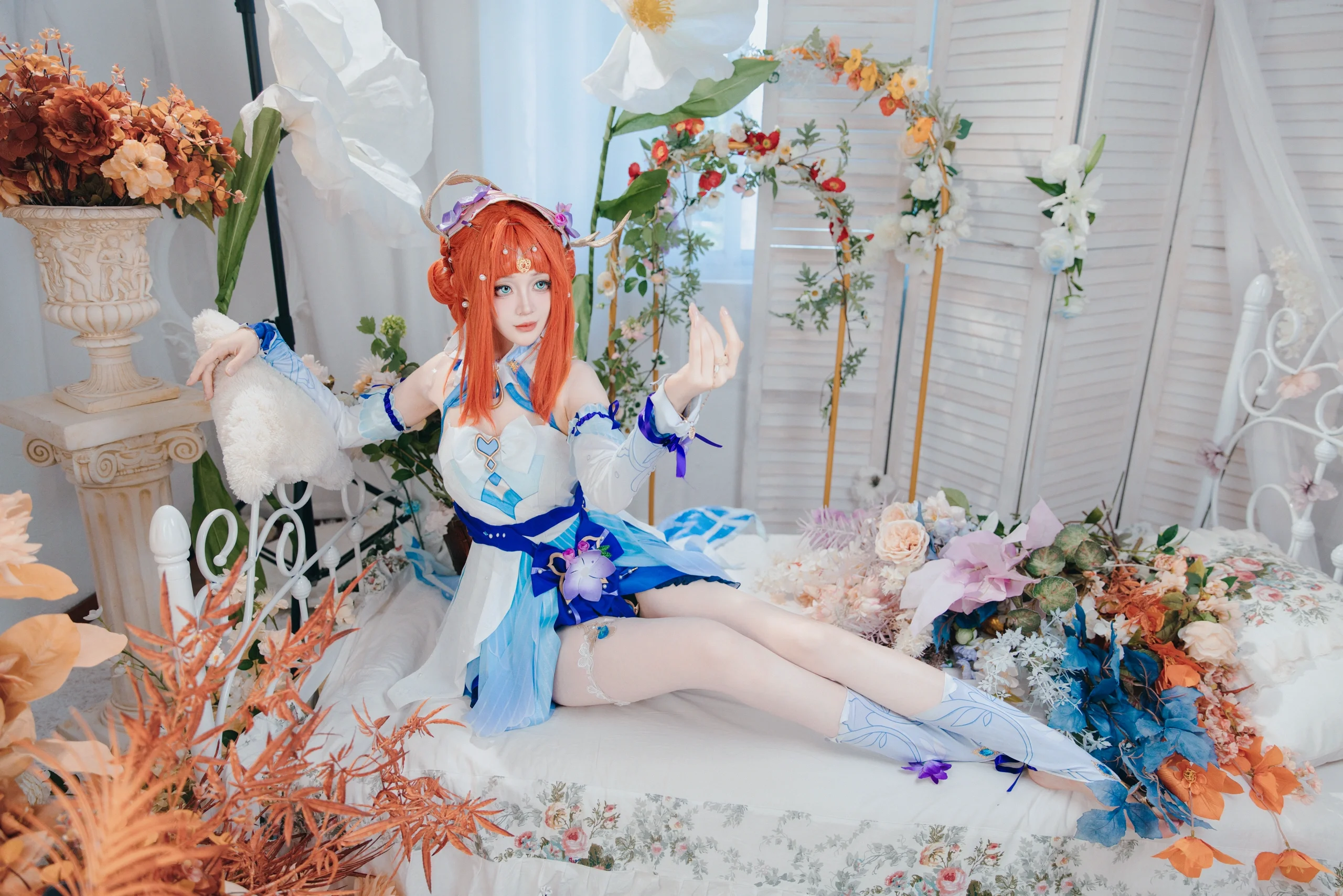 【妮露cos】原神花神诞祭的随拍，蓝白裙装的轻盈感 - 第 5 张
