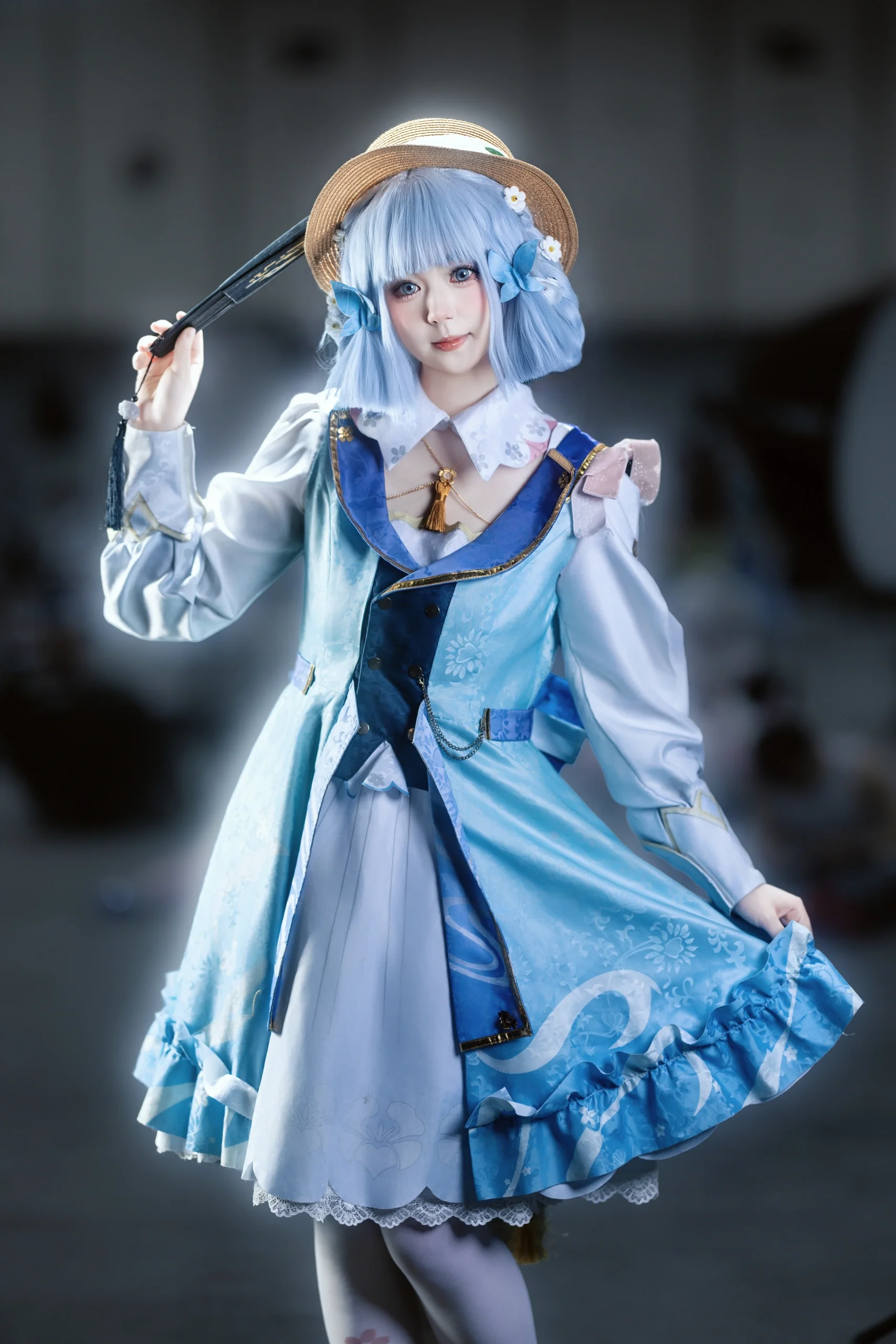 【神里绫华cos】金陵场照里的花时来信，一把折扇与蓝白裙摆 - 第 1 张