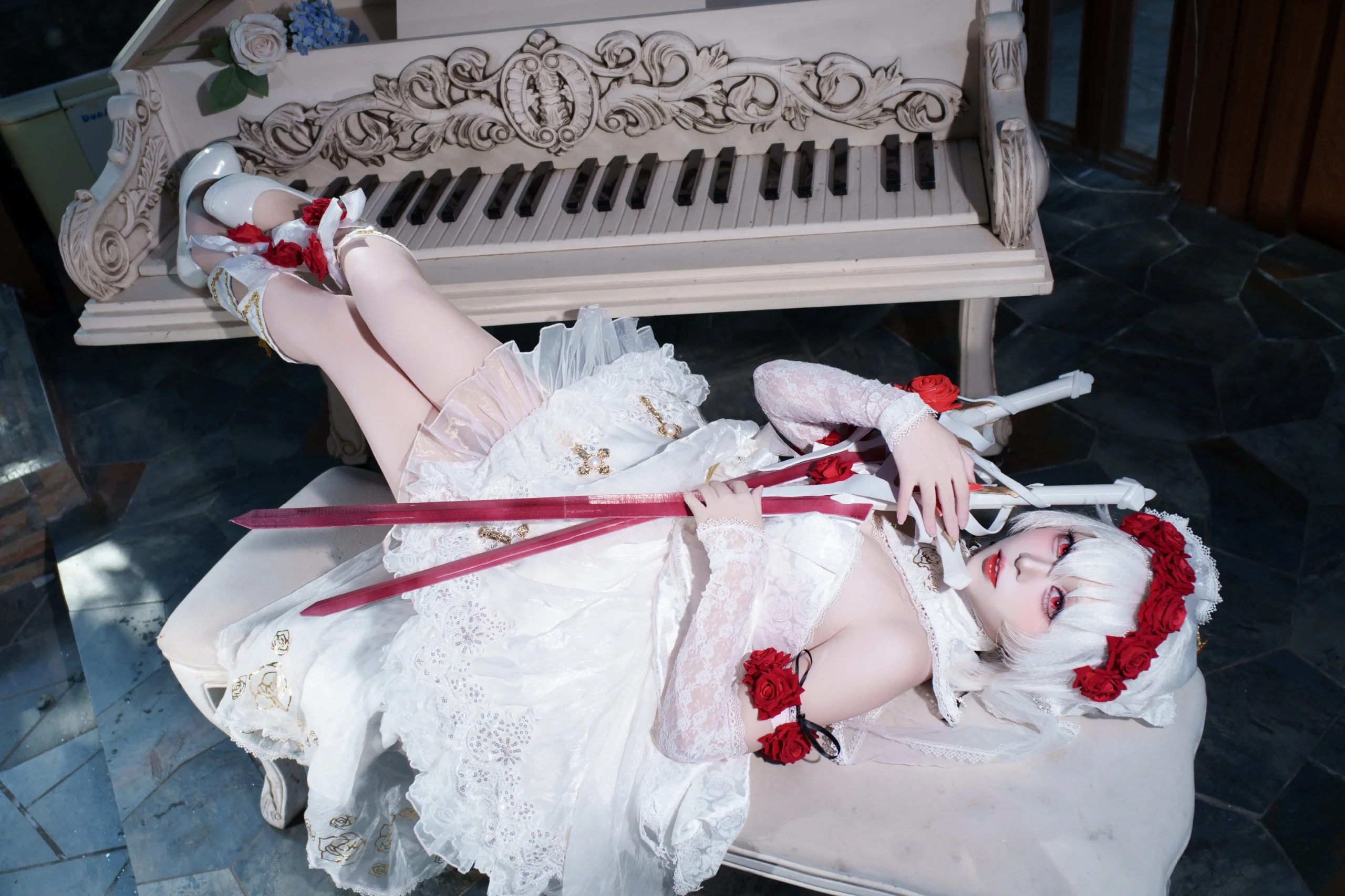 【德丽莎cos】崩坏3，小月下的红白等待 - 第 2 张