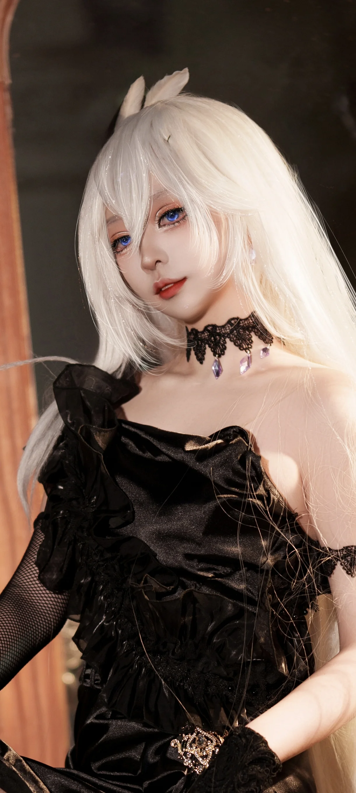 【塞西莉亚卡斯兰娜cos】黑缎礼服与复古光影下的崩坏3演绎 - 第 1 张