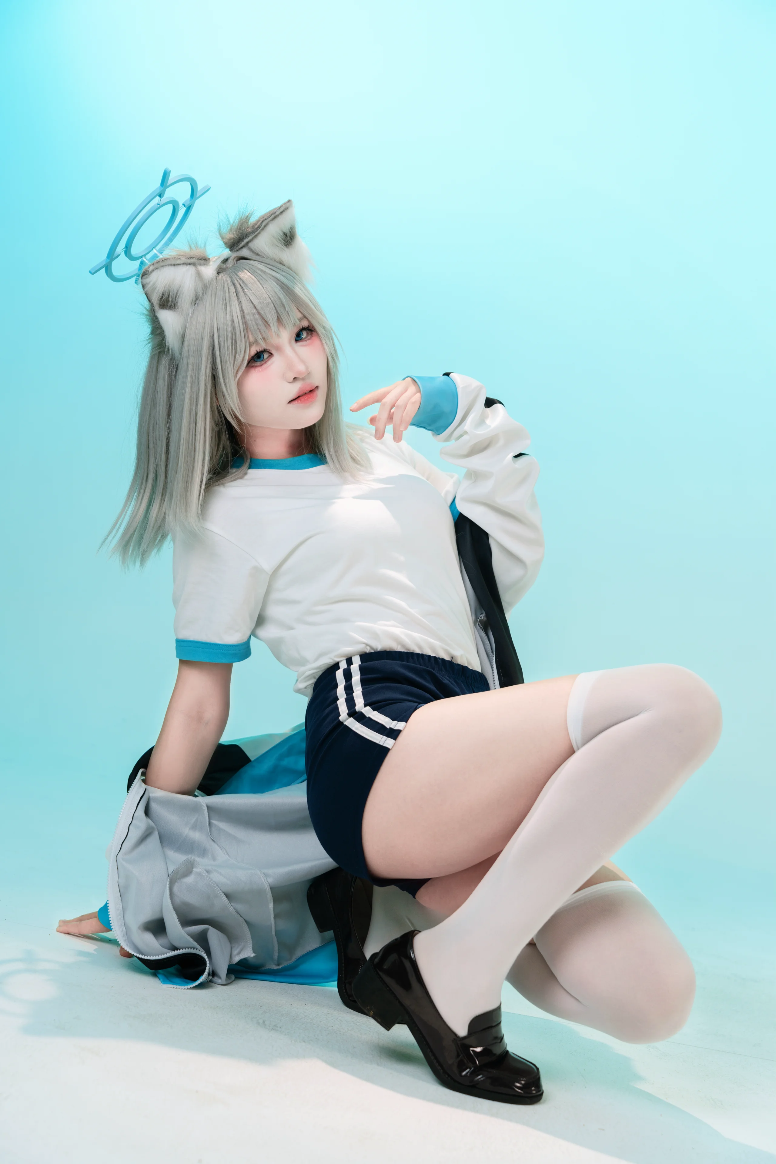 【砂狼白子cos】阳光下的体操服少女 - 第 1 张