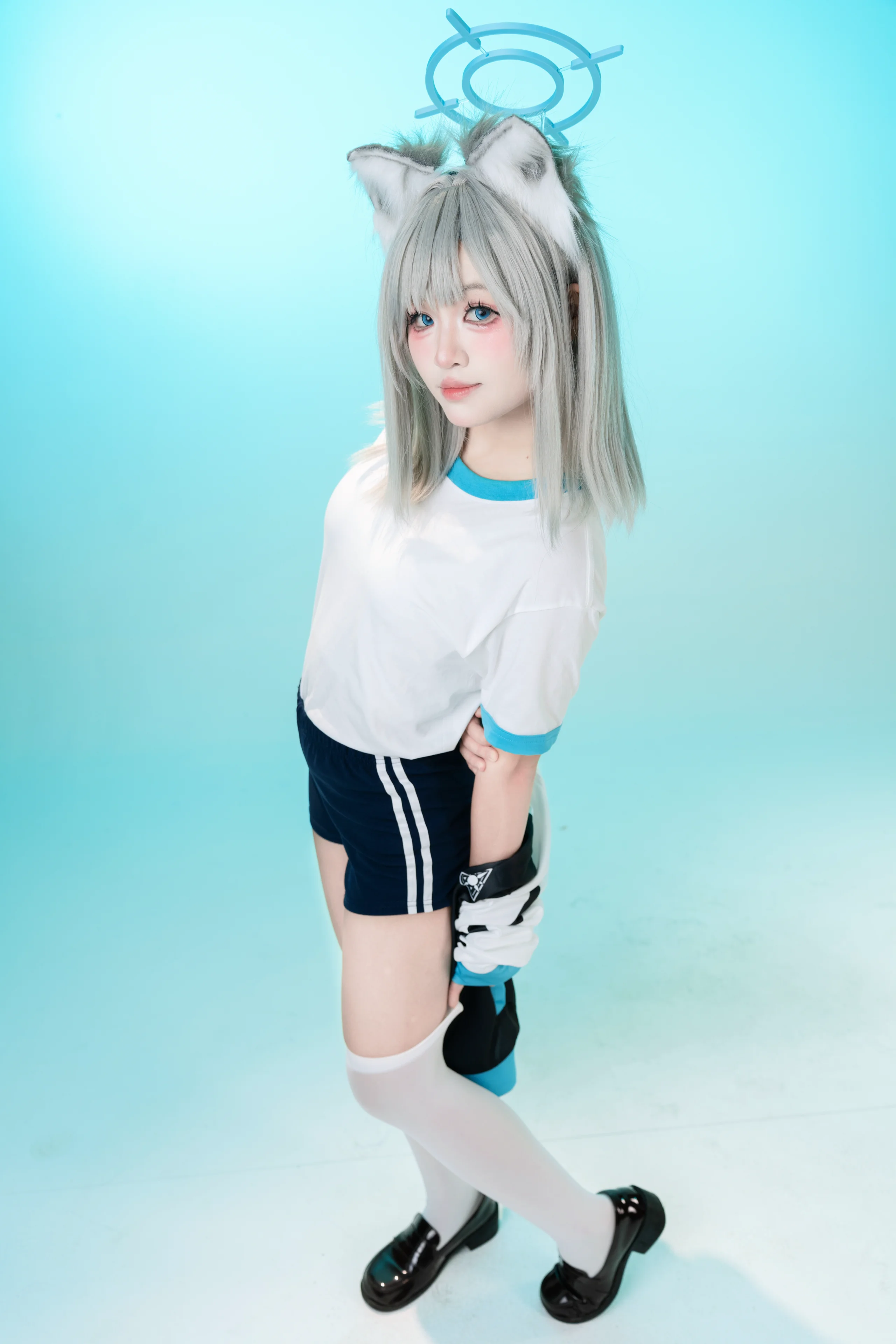 【砂狼白子cos】阳光下的体操服少女 - 第 2 张