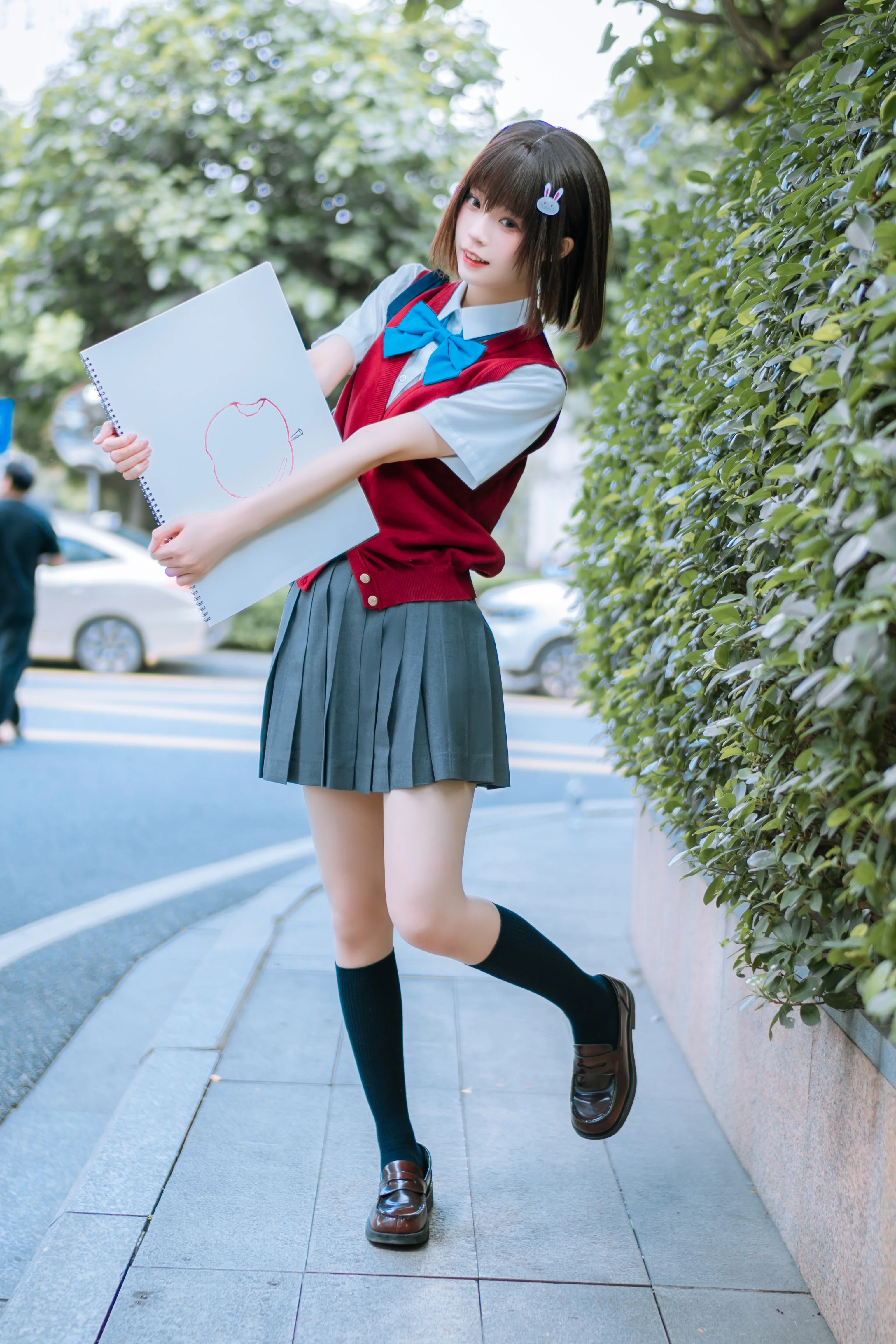 【宇佐美瑞希cos】这个美术社大有问题，街头校园风日常