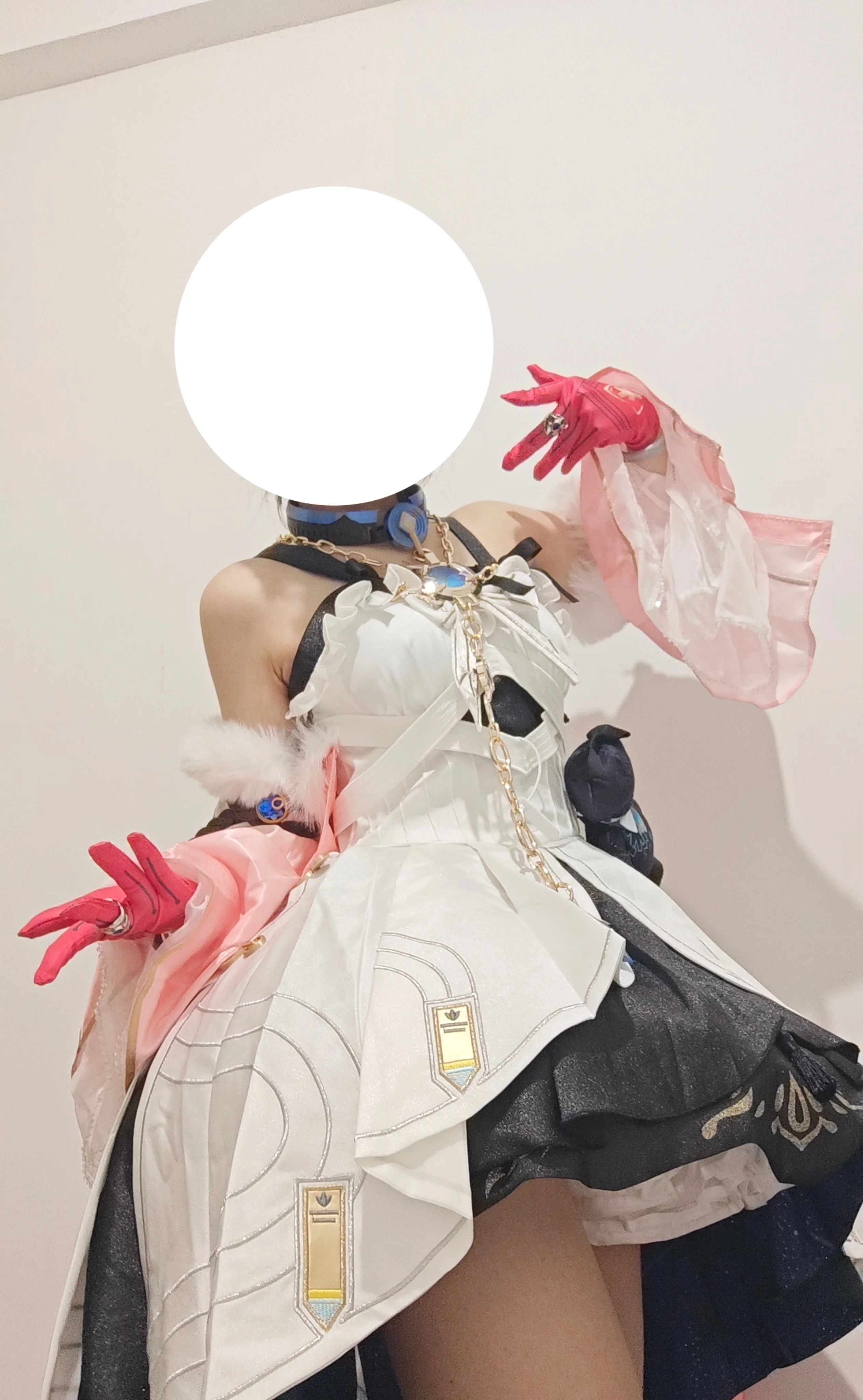 达妮娅cos试衣体验，鸣潮萌系服装饰品细节全记录 - 第 1 张