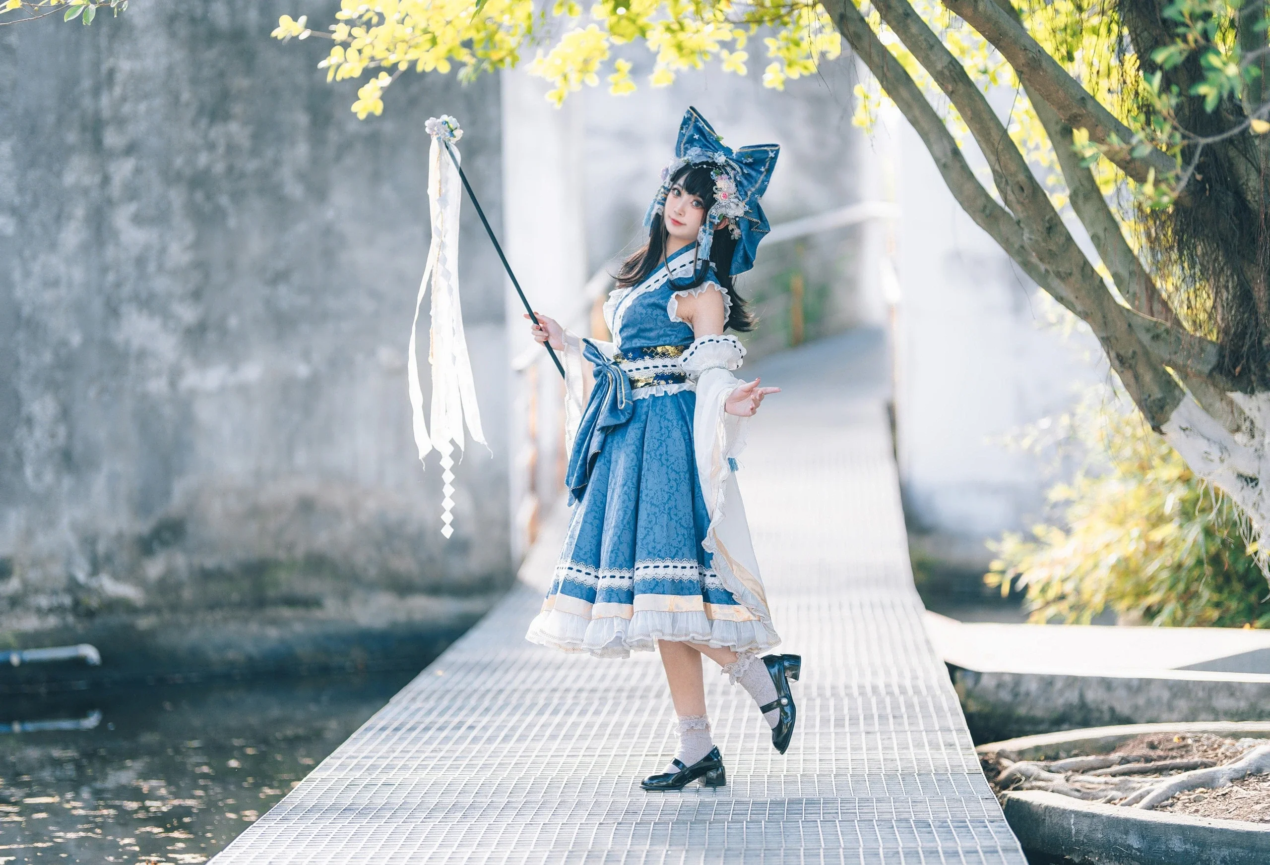 【博丽灵梦cos】夏日青波中的2P色灵梦 - 第 3 张