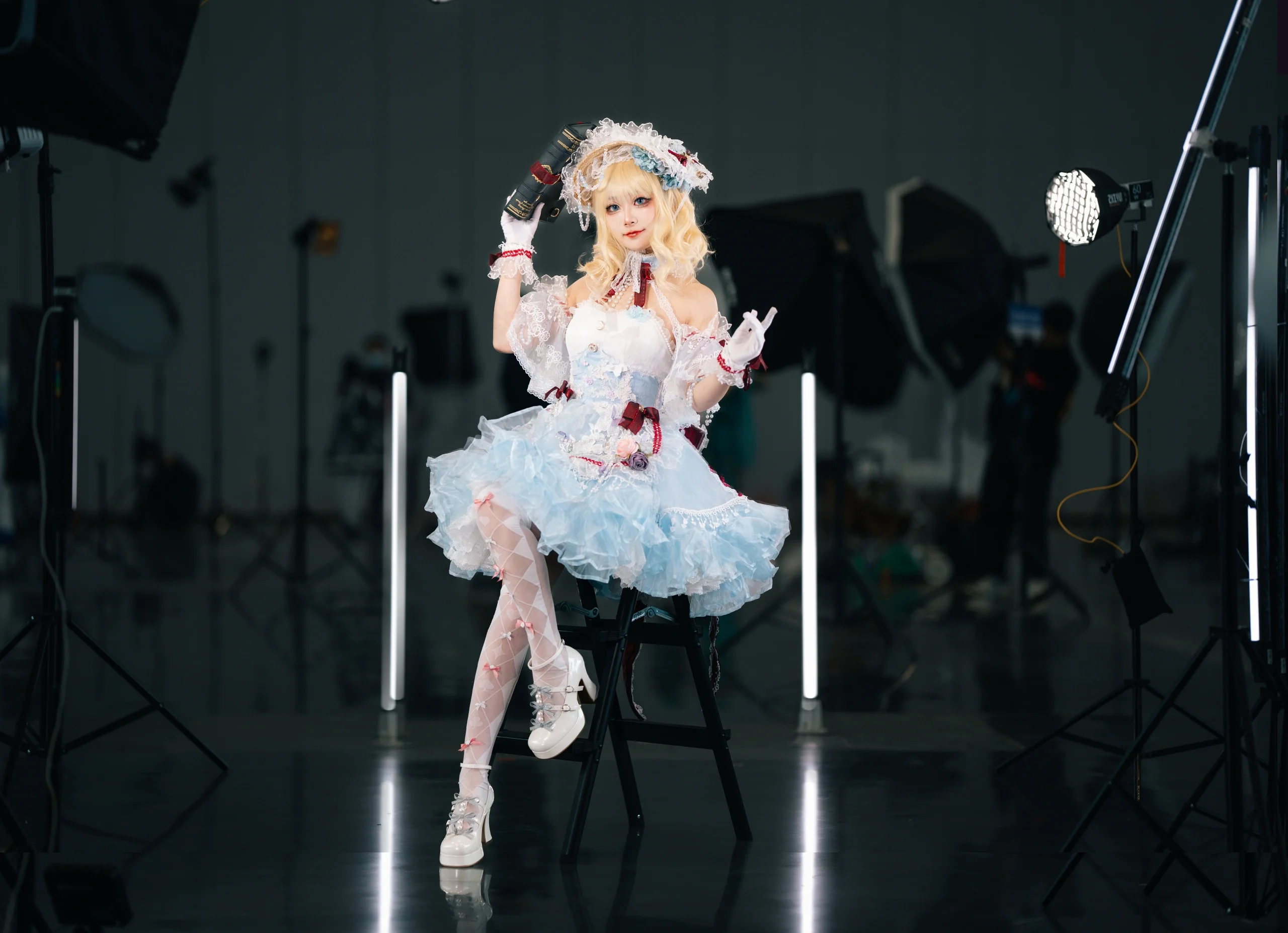 【爱丽丝玛格特罗伊德cos】东方Project，光影间定格人偶般的魔法少女 - 第 11 张