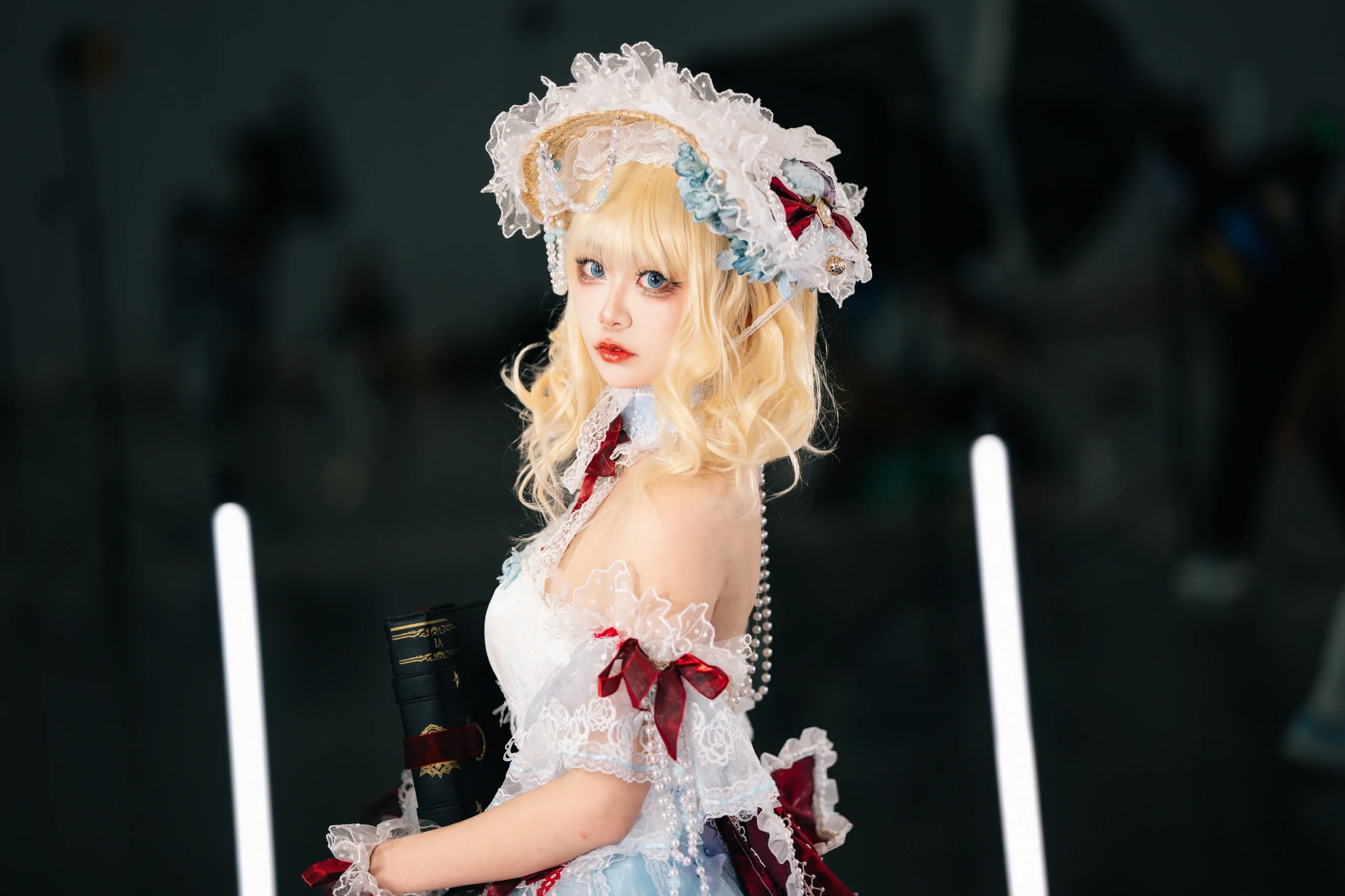 【爱丽丝玛格特罗伊德cos】东方Project，光影间定格人偶般的魔法少女 - 第 5 张