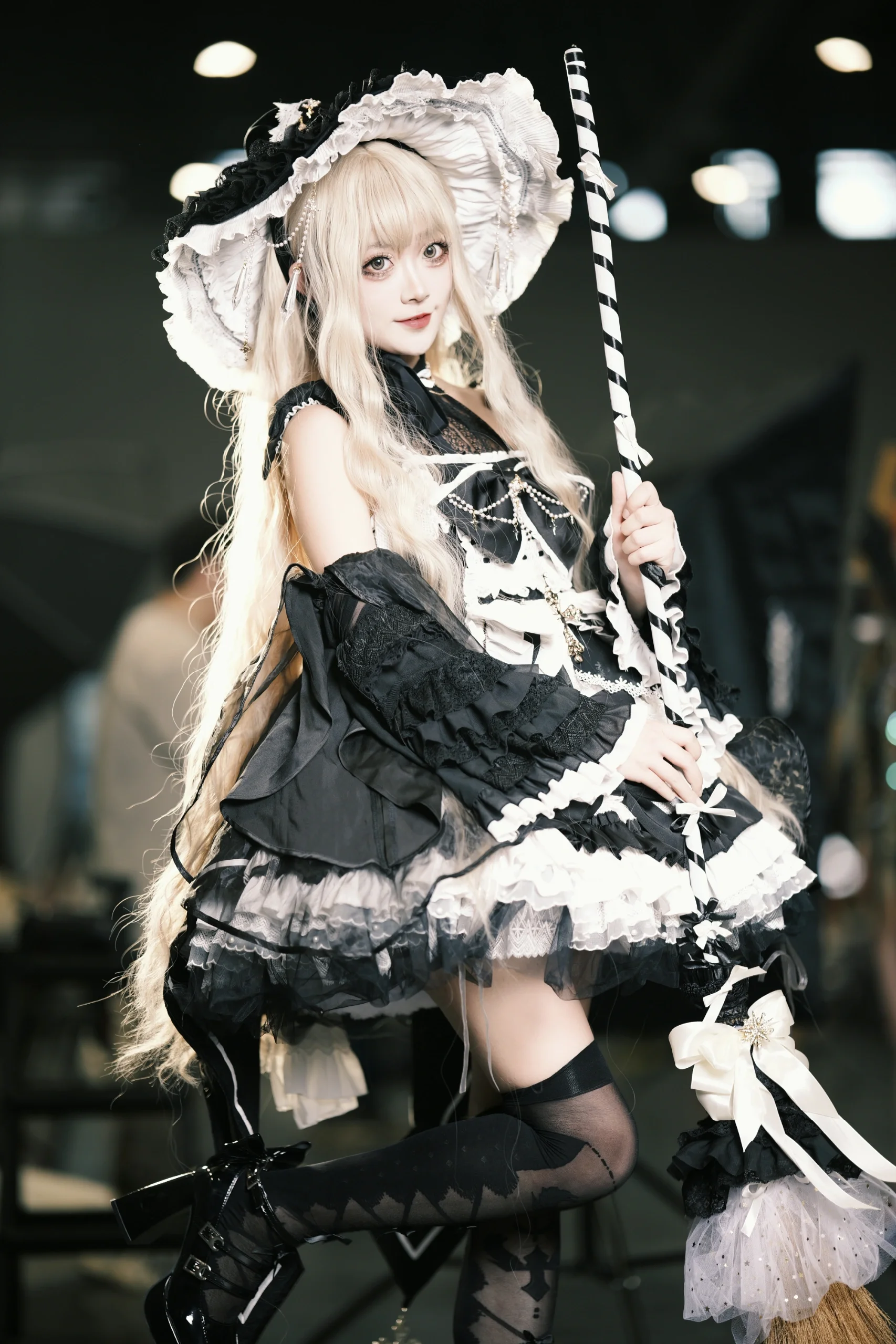 【魔理沙cos】拿着扫帚起飞，东方Project漫展场照记录