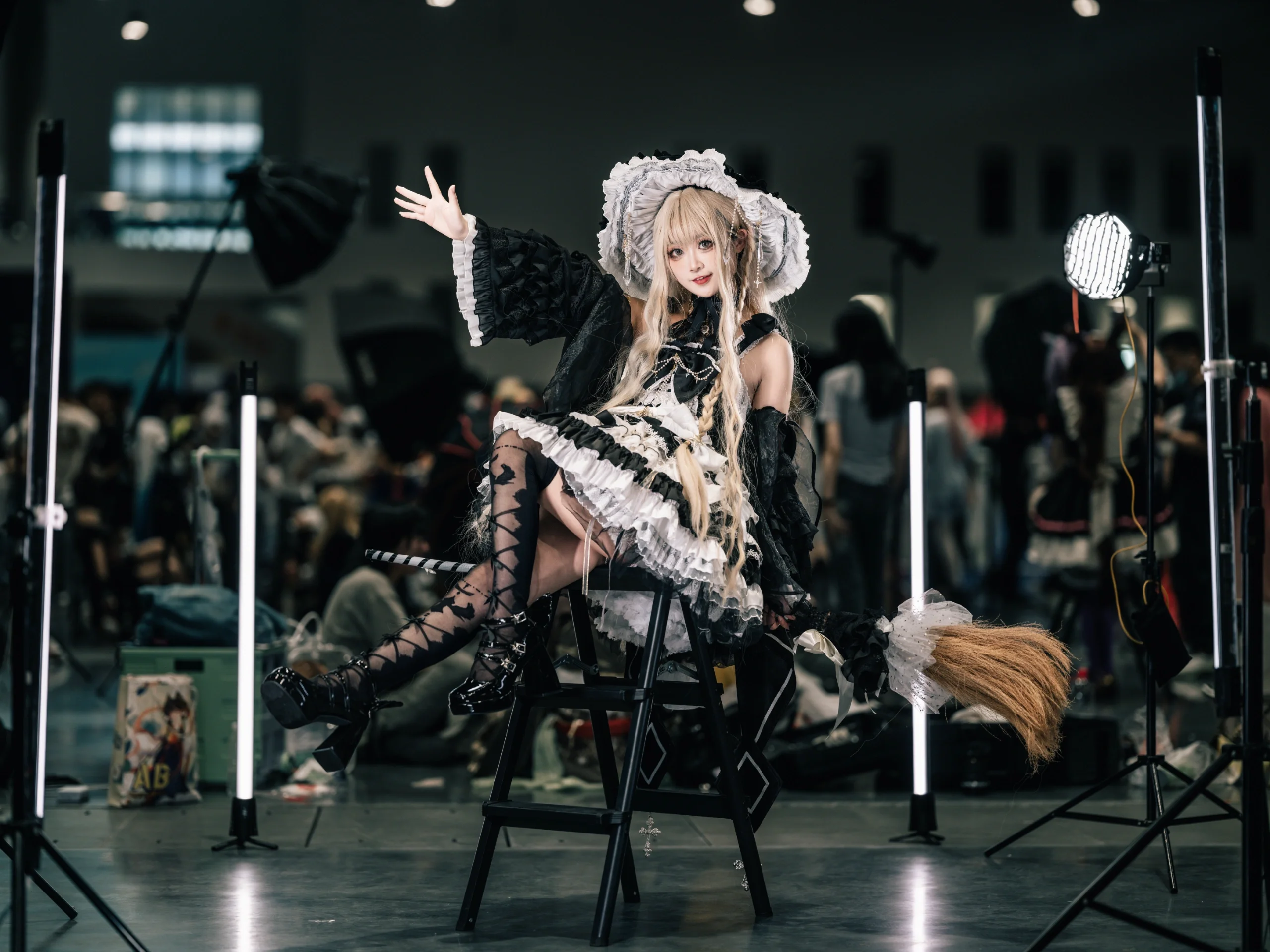 【暴食の魔女グラニコスプレ】アニメイベント撮影における小魔女ポーズ参考 - 18 枚目