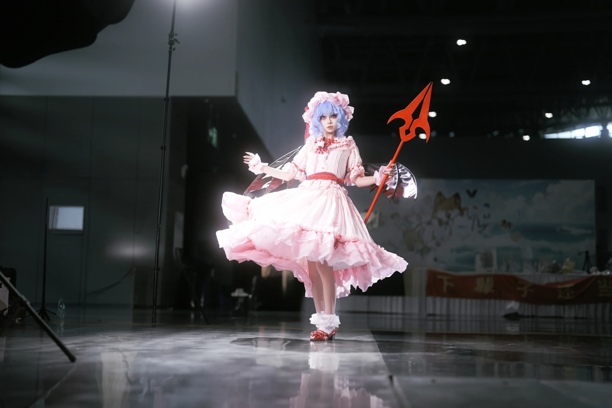 【蕾米莉亚cos】东方Project大小姐的漫展实拍与动作分享 - 第 10 张