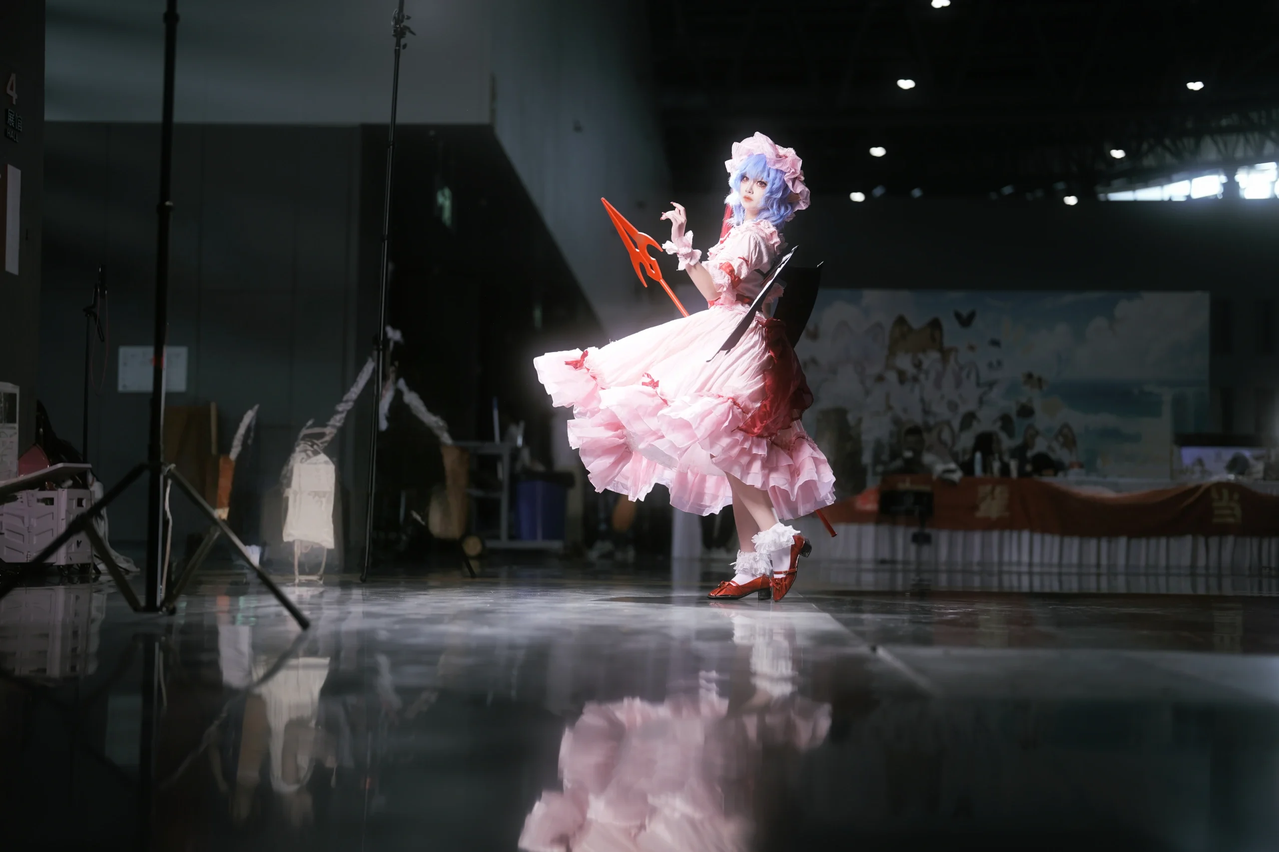 【蕾米莉亚cos】东方Project大小姐的漫展实拍与动作分享 - 第 5 张