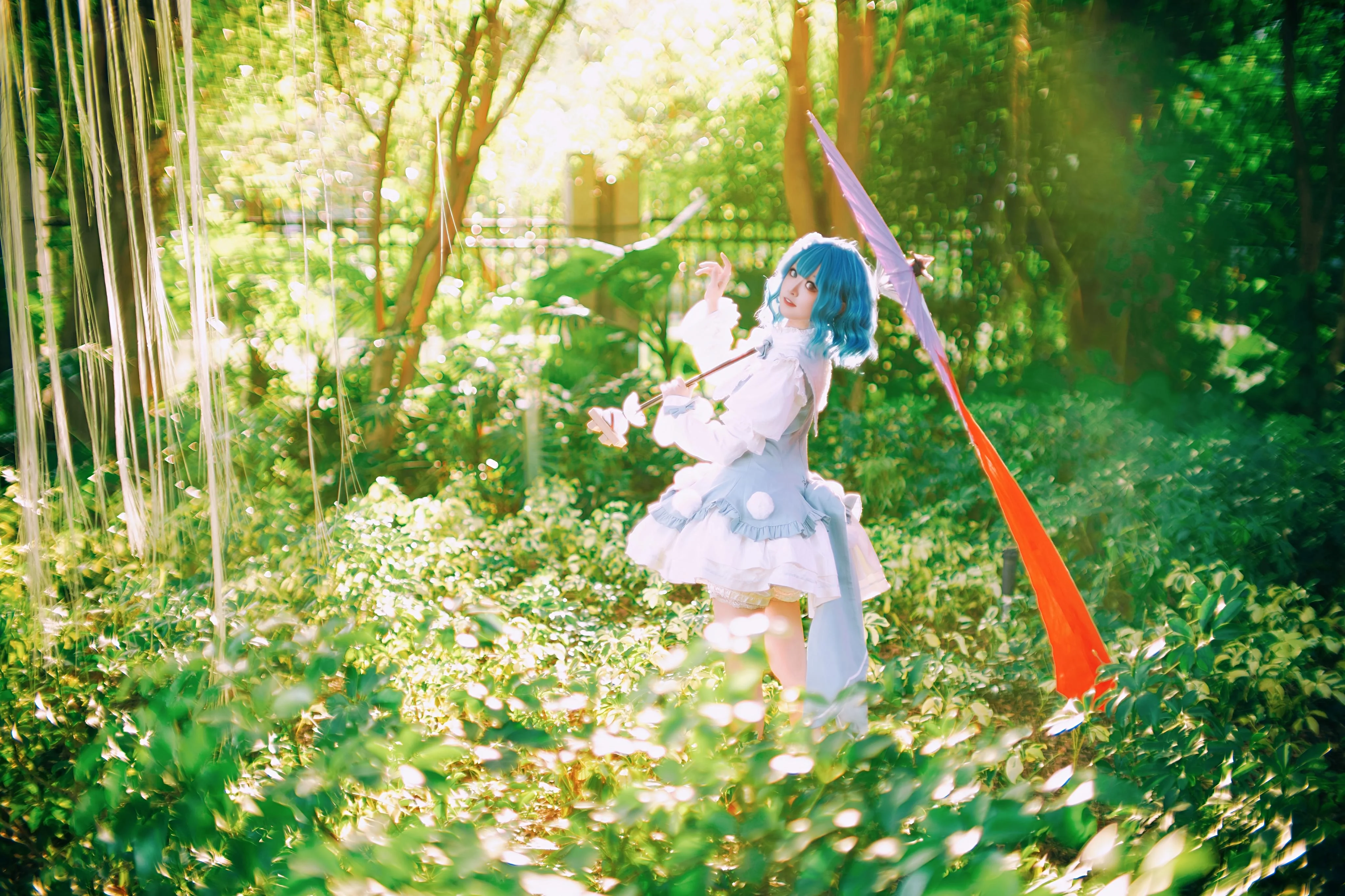 【多多良小伞cos】东方project，林间逆光下的粉伞少女 - 第 5 张