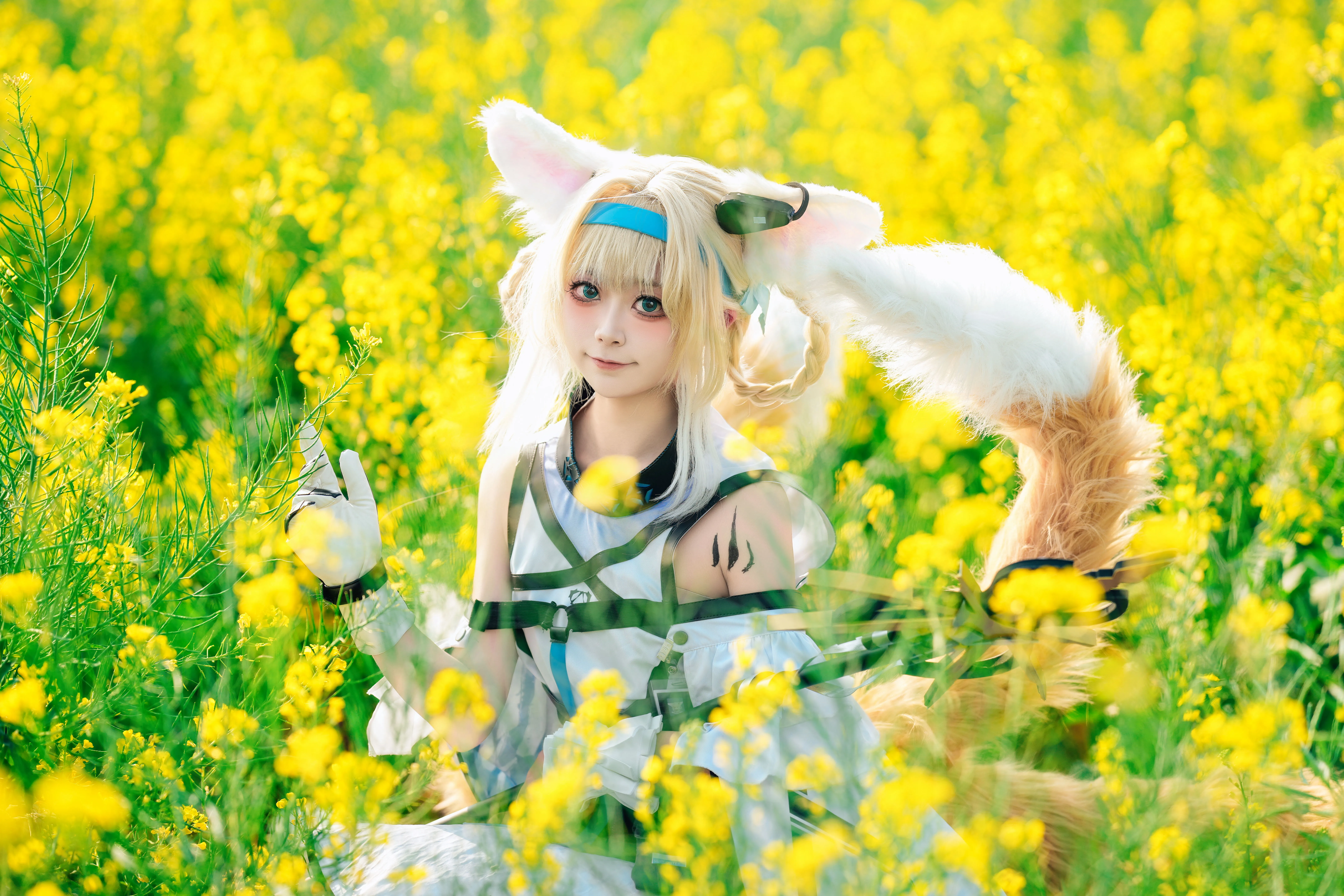 【铃兰cos】明日方舟，春日油菜花田里的治愈光晕 - 第 6 张