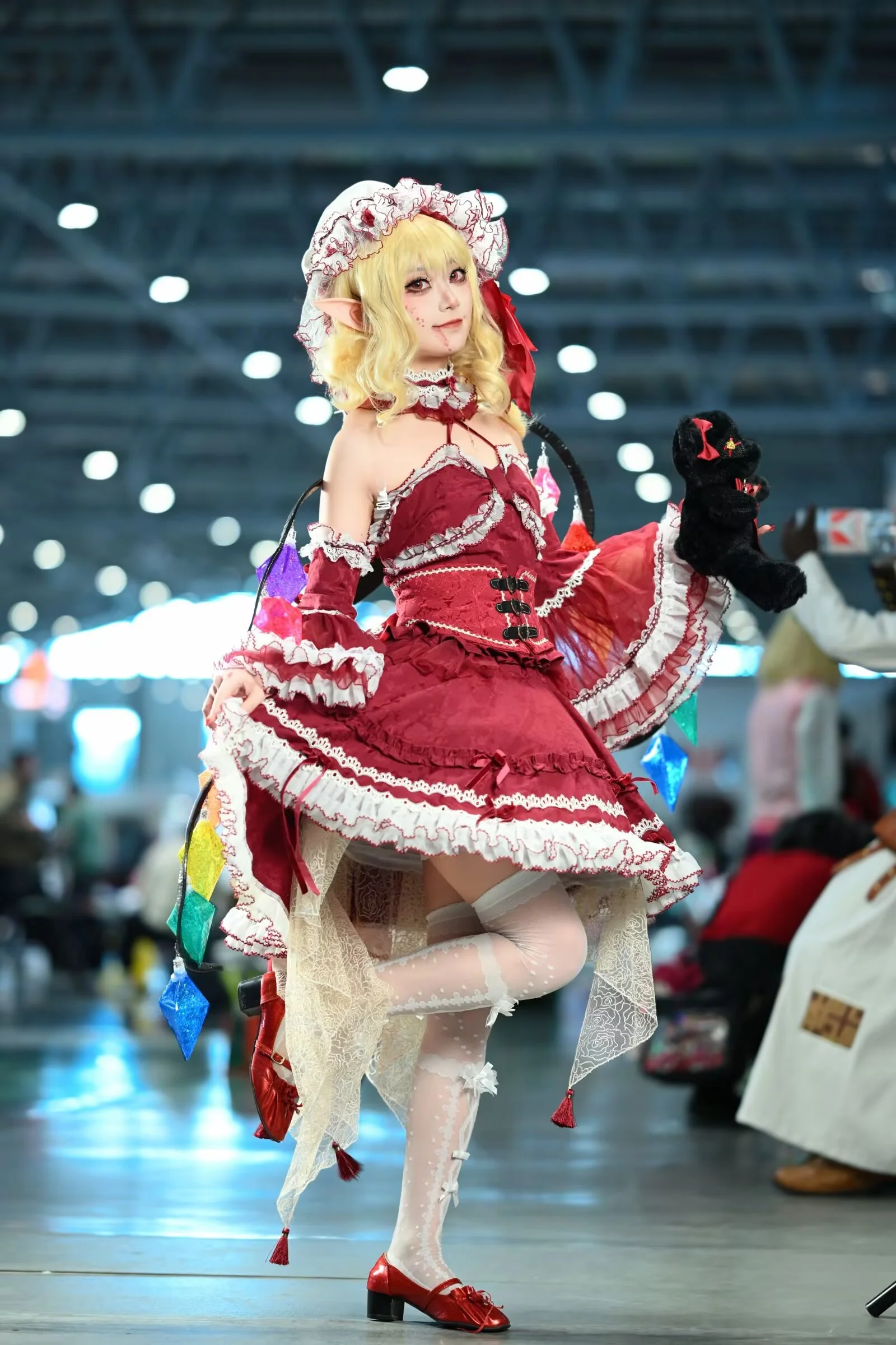 【芙兰朵露cos】东方红魔馆的二小姐，漫展动作废拯救指南 - 第 12 张