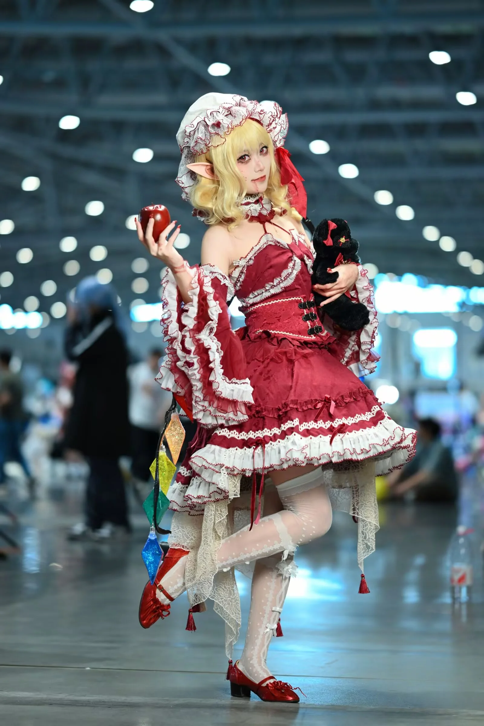 【芙兰朵露cos】东方红魔馆的二小姐，漫展动作废拯救指南 - 第 13 张