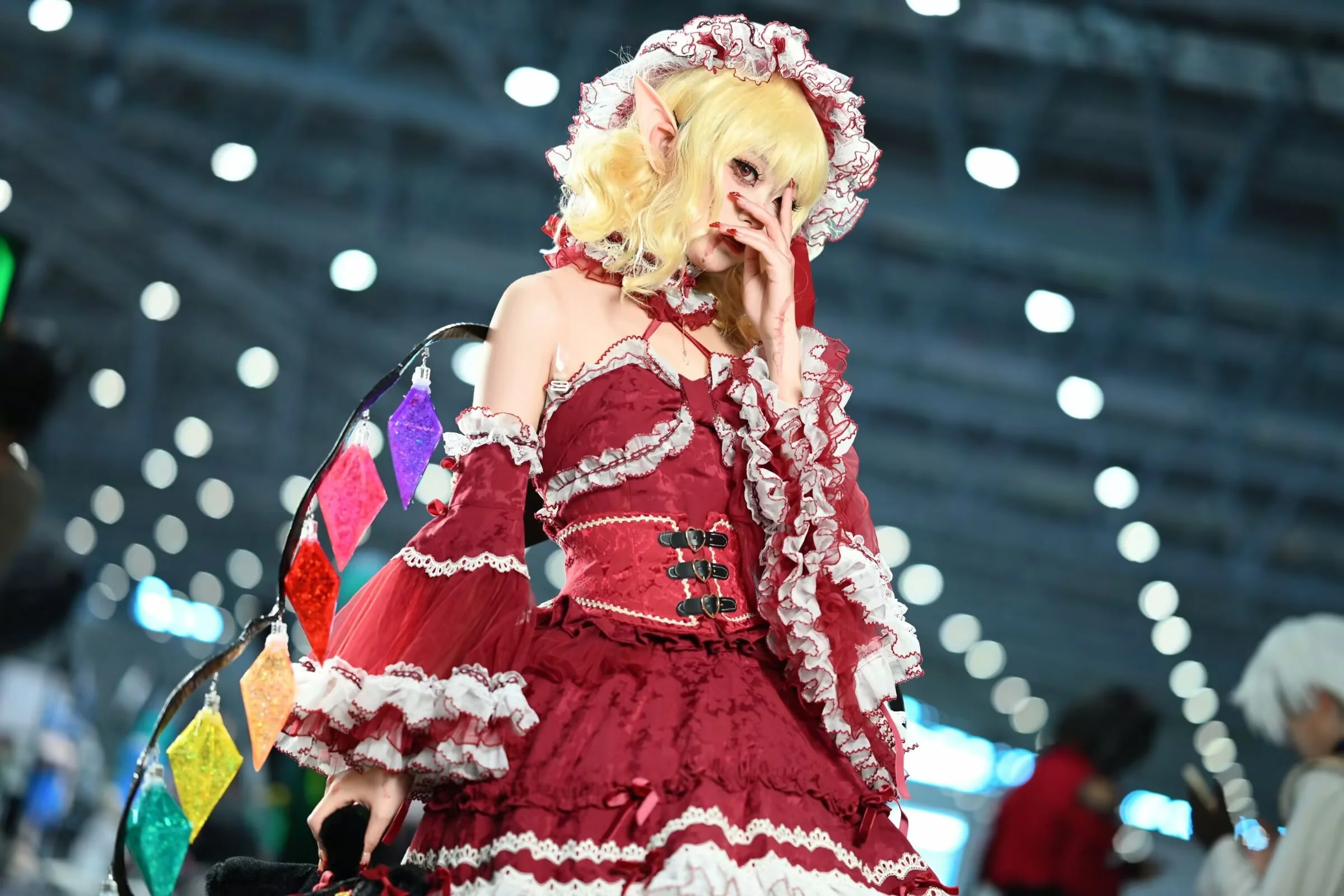 【芙兰朵露cos】东方红魔馆的二小姐，漫展动作废拯救指南 - 第 3 张