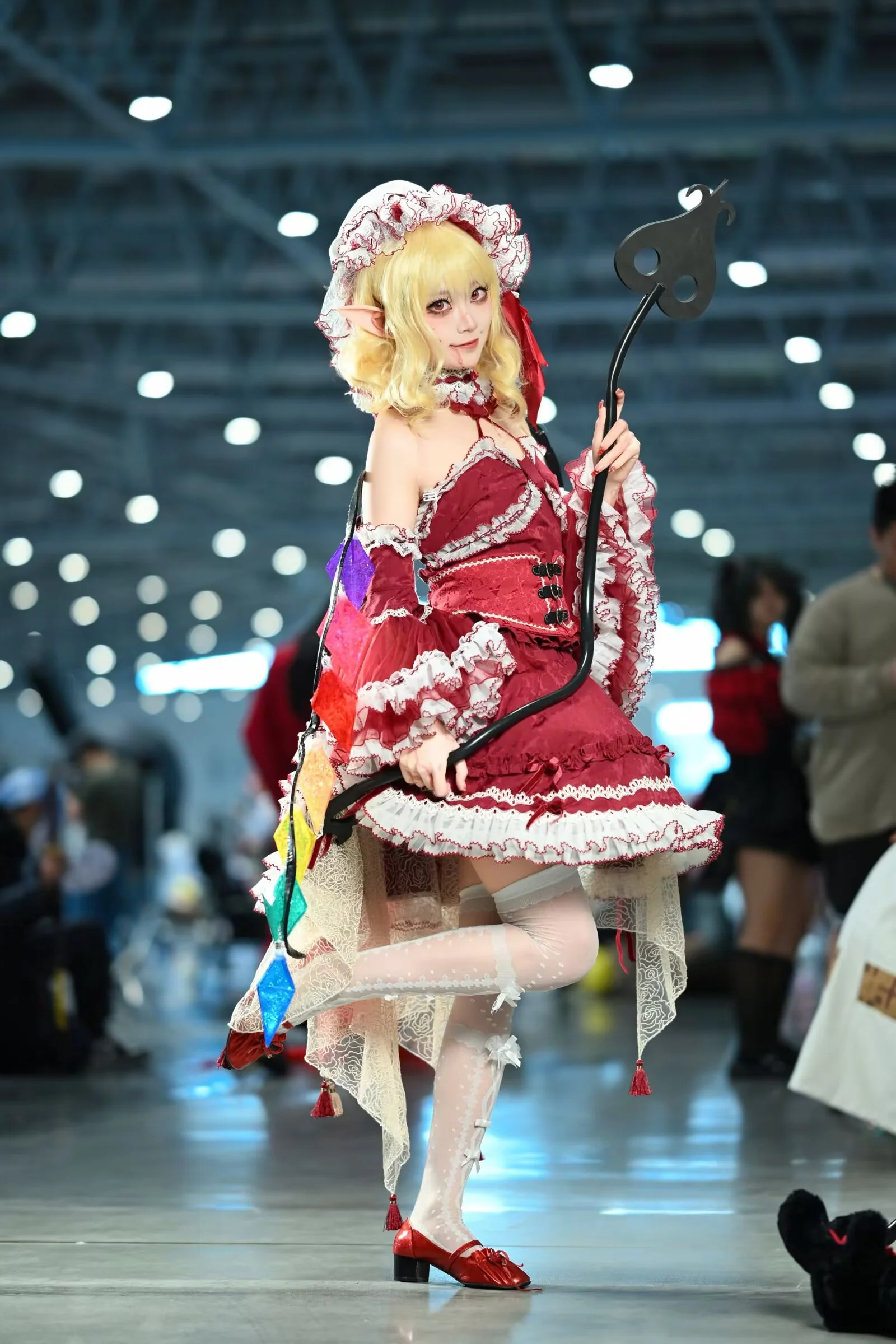 【芙兰朵露cos】东方红魔馆的二小姐，漫展动作废拯救指南 - 第 7 张