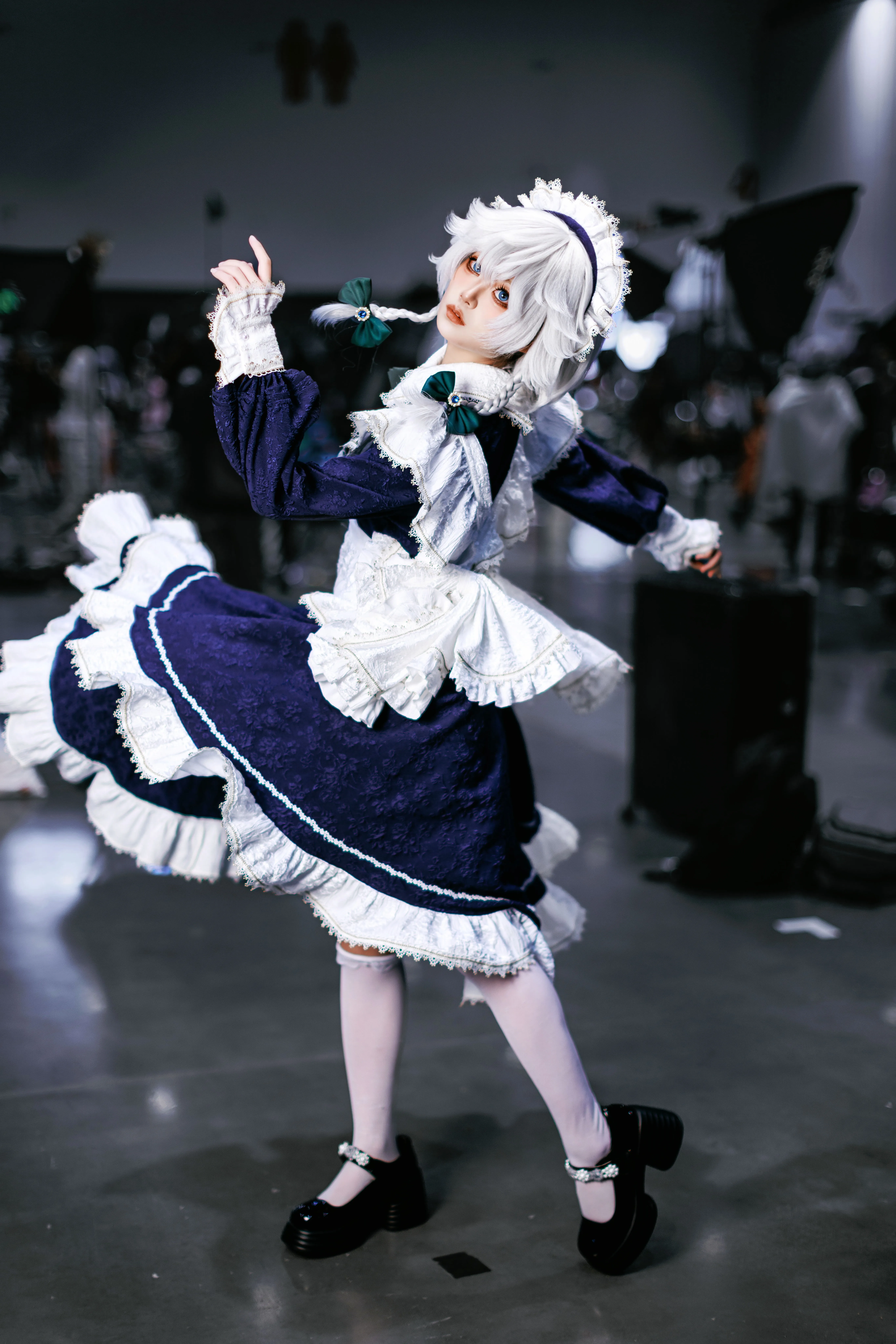 【十六夜咲夜cos】东方Project女仆长，飞刀与裙摆的实战动作解析 - 第 5 张