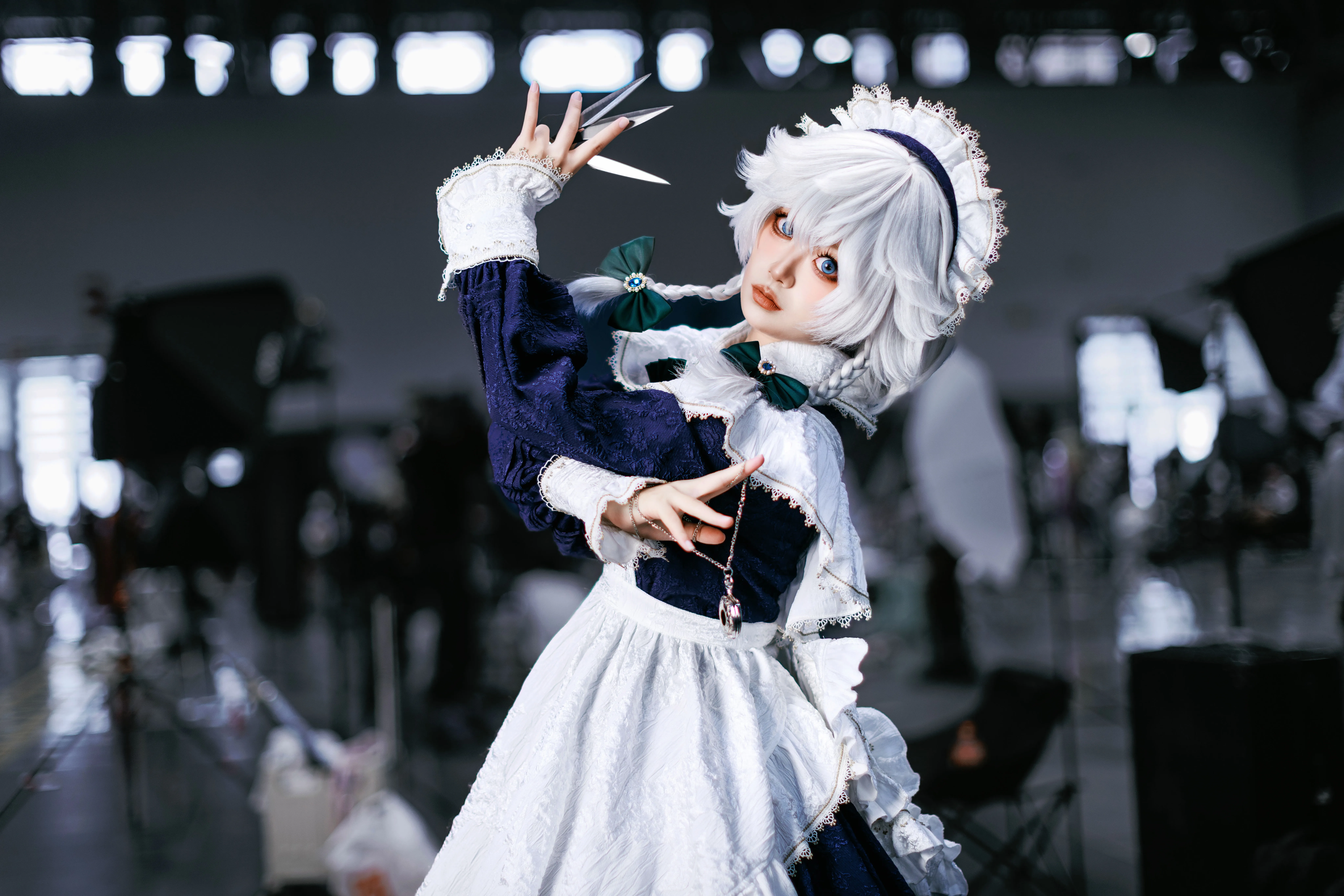 【十六夜咲夜cos】东方Project女仆长，飞刀与裙摆的实战动作解析 - 第 7 张