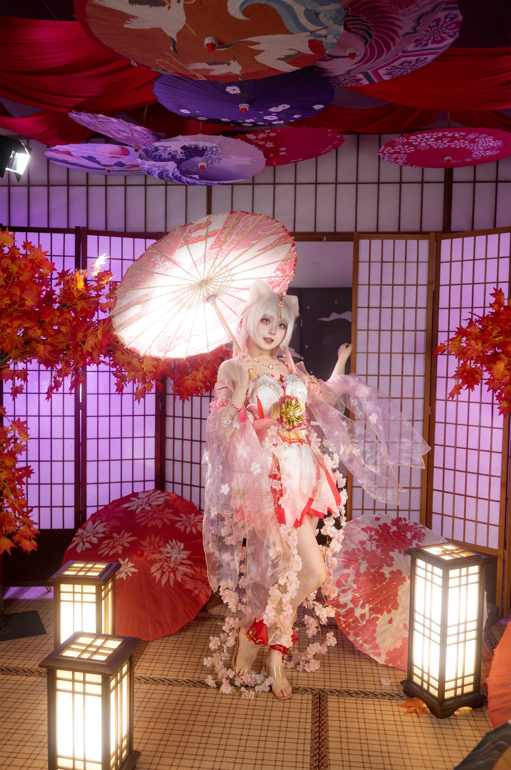 【胡桃樱云天女cos】红枫与纸伞下的阴阳师本小姐 - 第 3 张