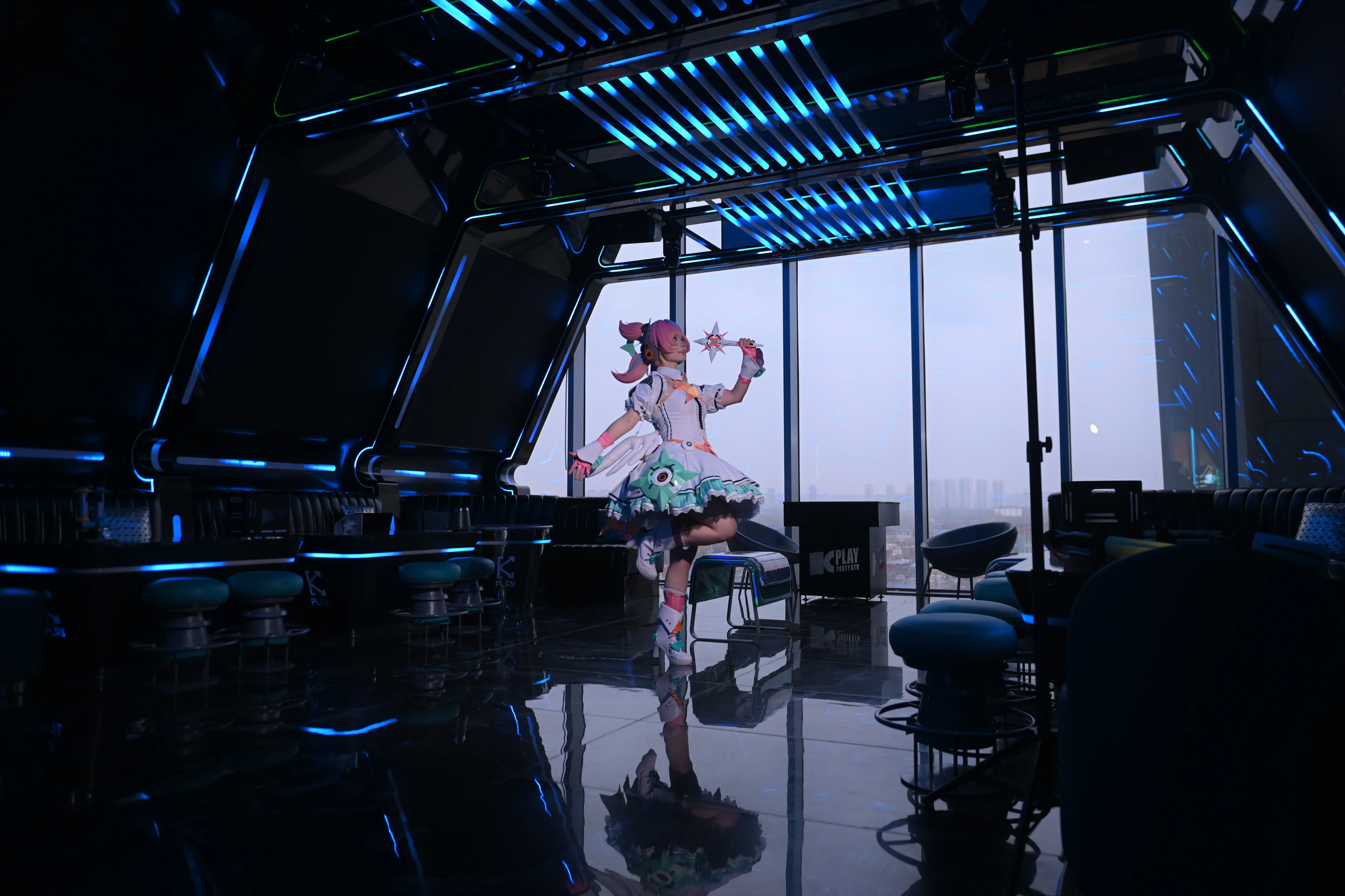 【爱芮cos】KTV包房赛博舞台，妄想天使排练现场直出 - 第 2 张