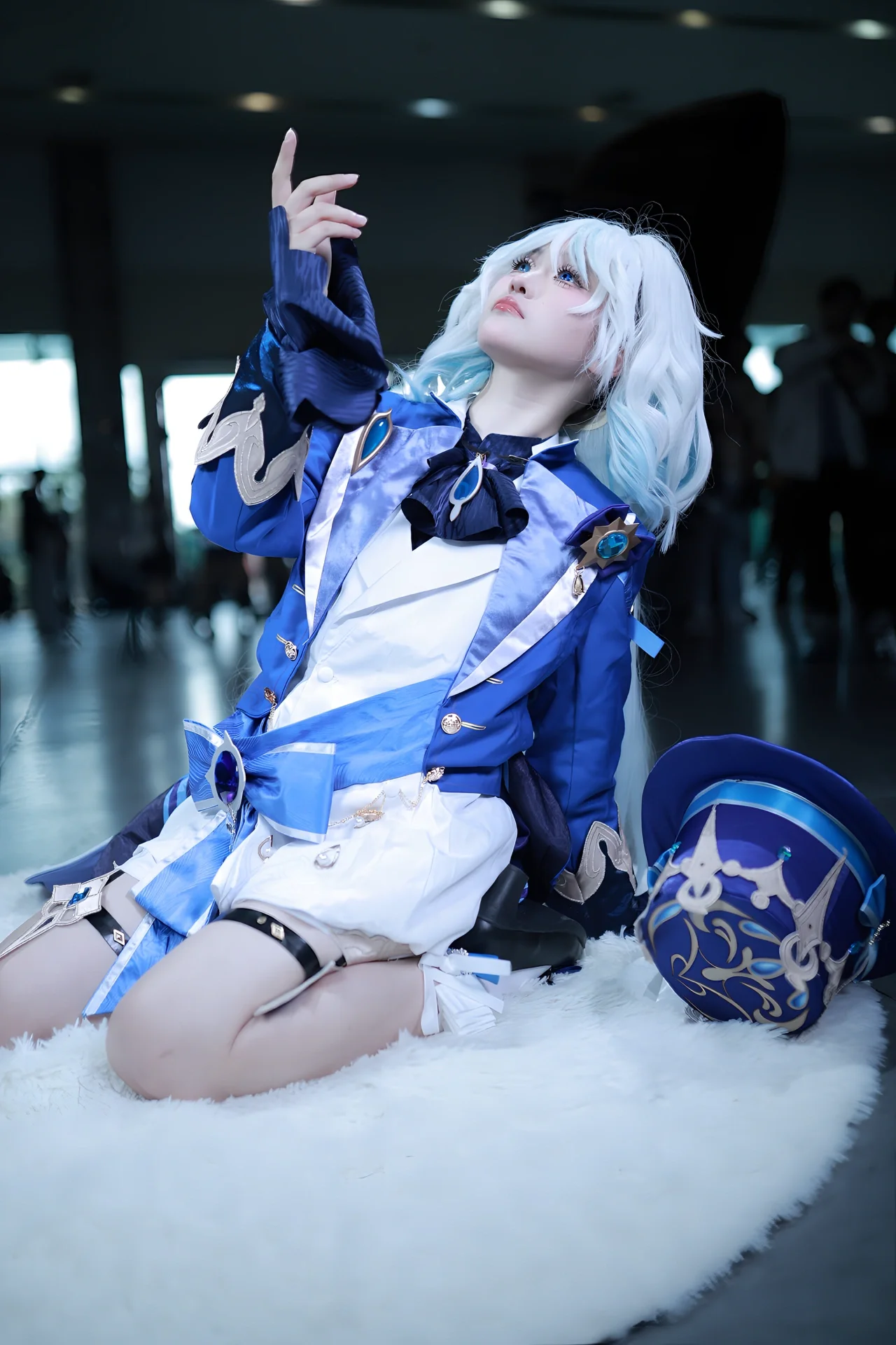 【芙宁娜cos】关于坐姿动作的细节表现与场景融合 - 第 4 张