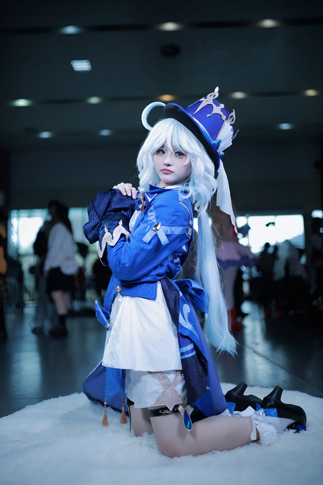 【芙宁娜cos】关于坐姿动作的细节表现与场景融合 - 第 5 张